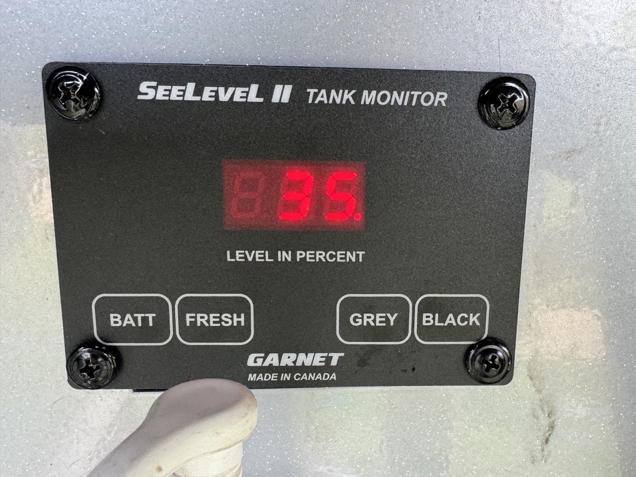 SeeLeveL II panel