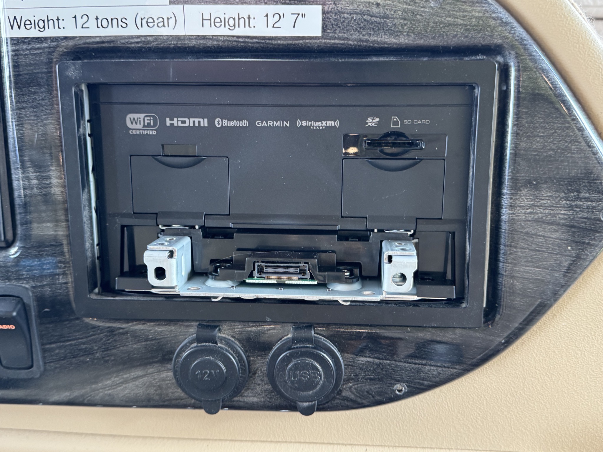 New unit in dash, without screen