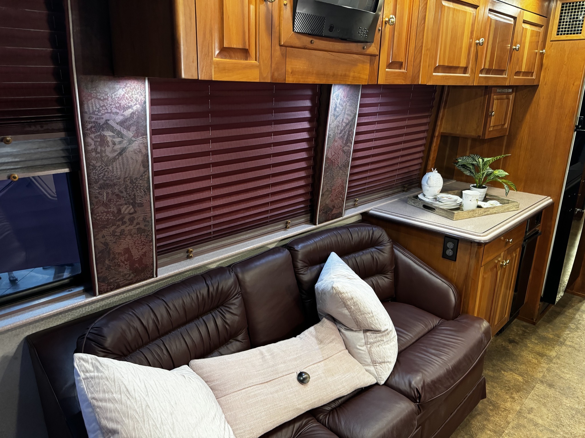 Bus