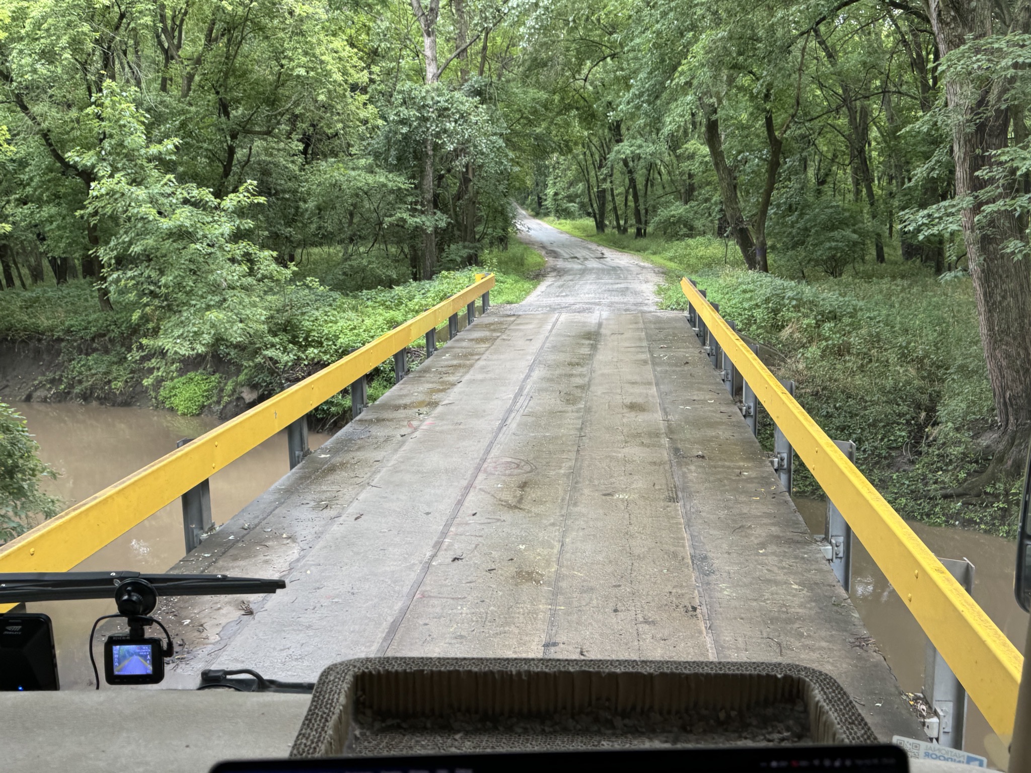 One-lane bridge