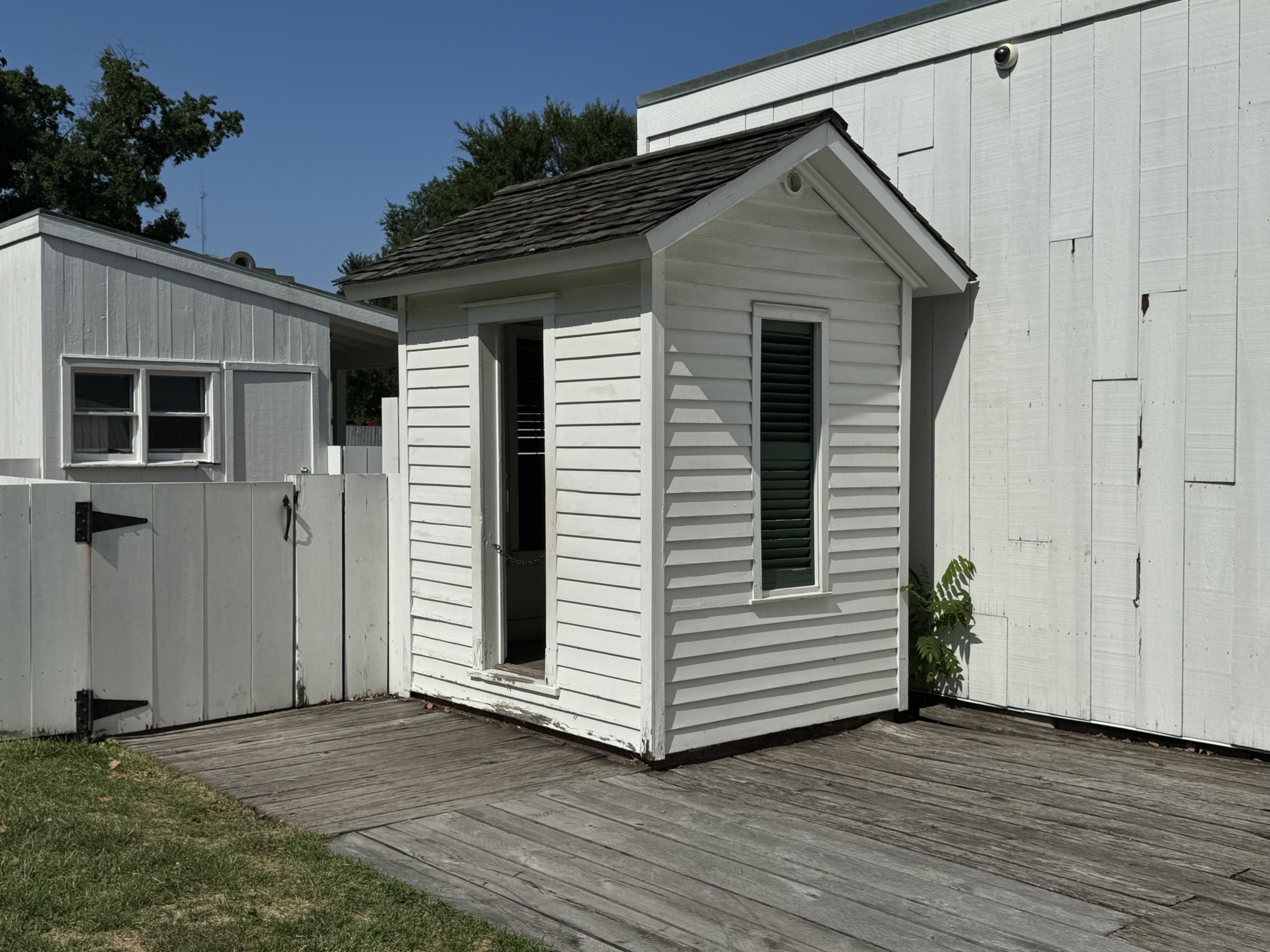 Lincoln's outhouse