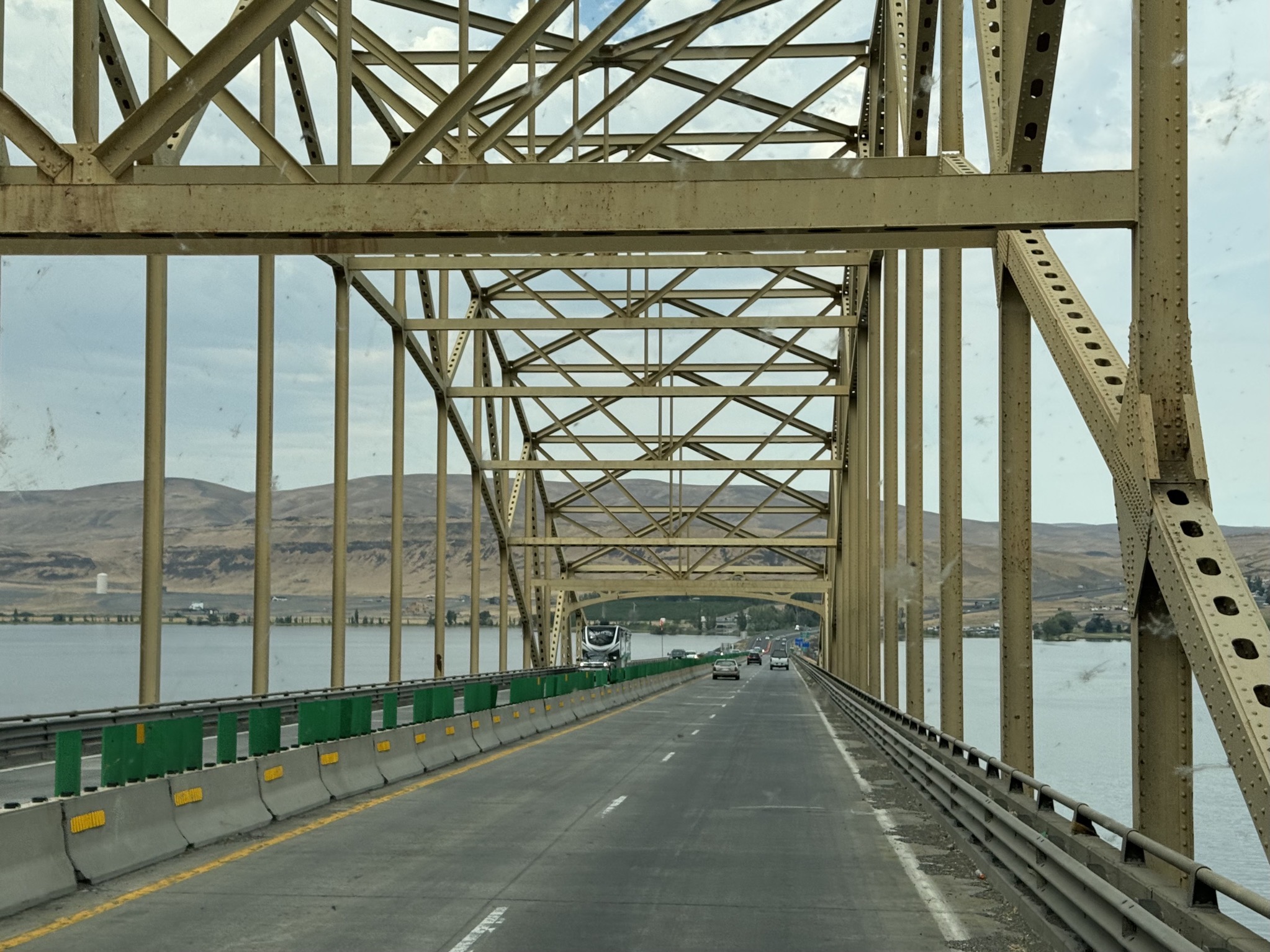 Columbia River bridge