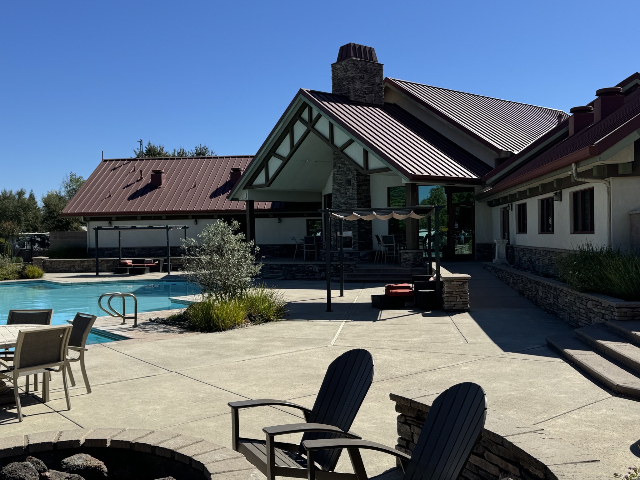Pool and clubhouse