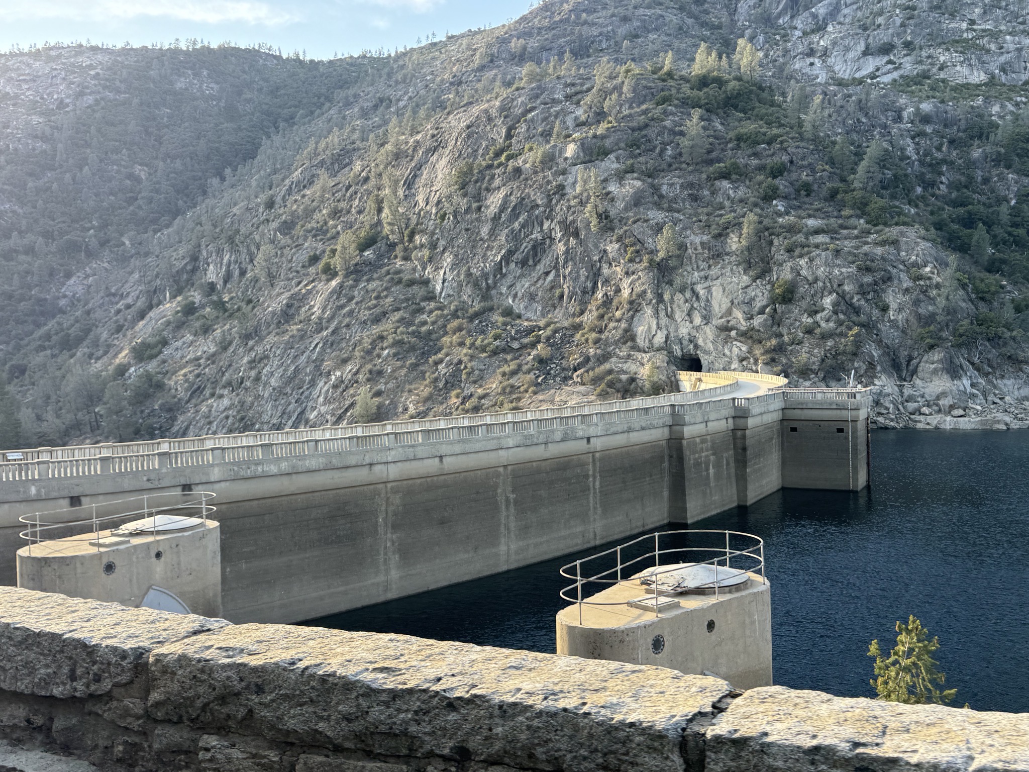 Hetch Hetchy dam