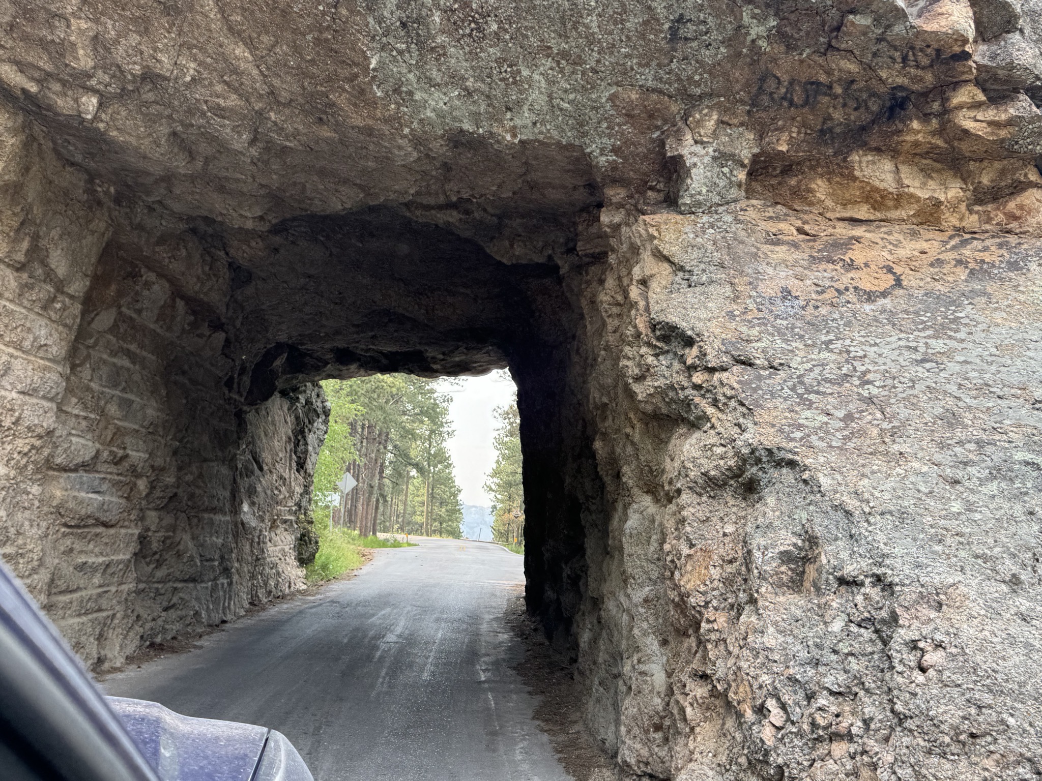 Narrow and short tunnel