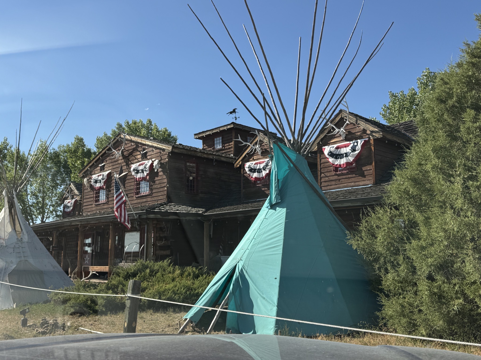 Tipis