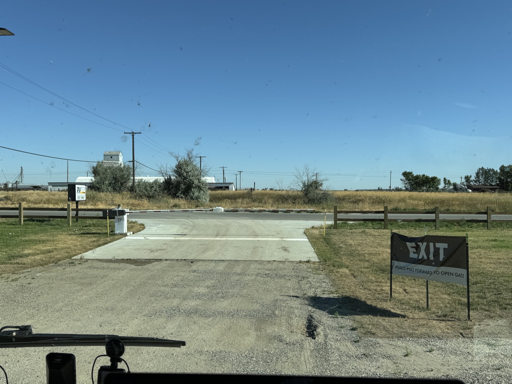 Exit gate
