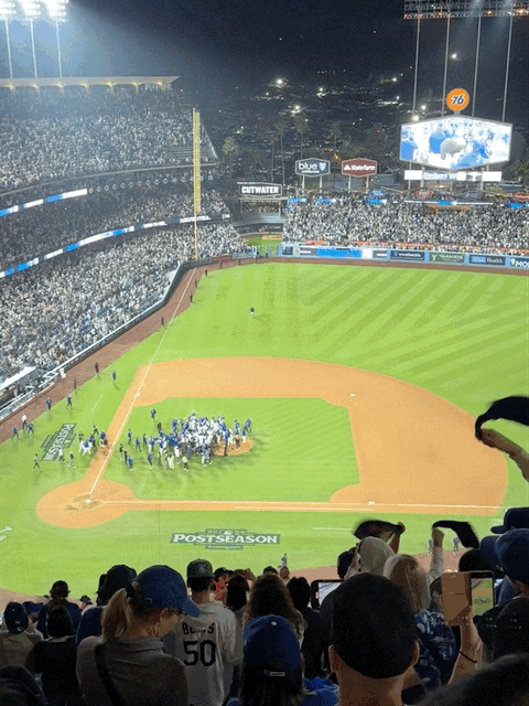 Dodgers win