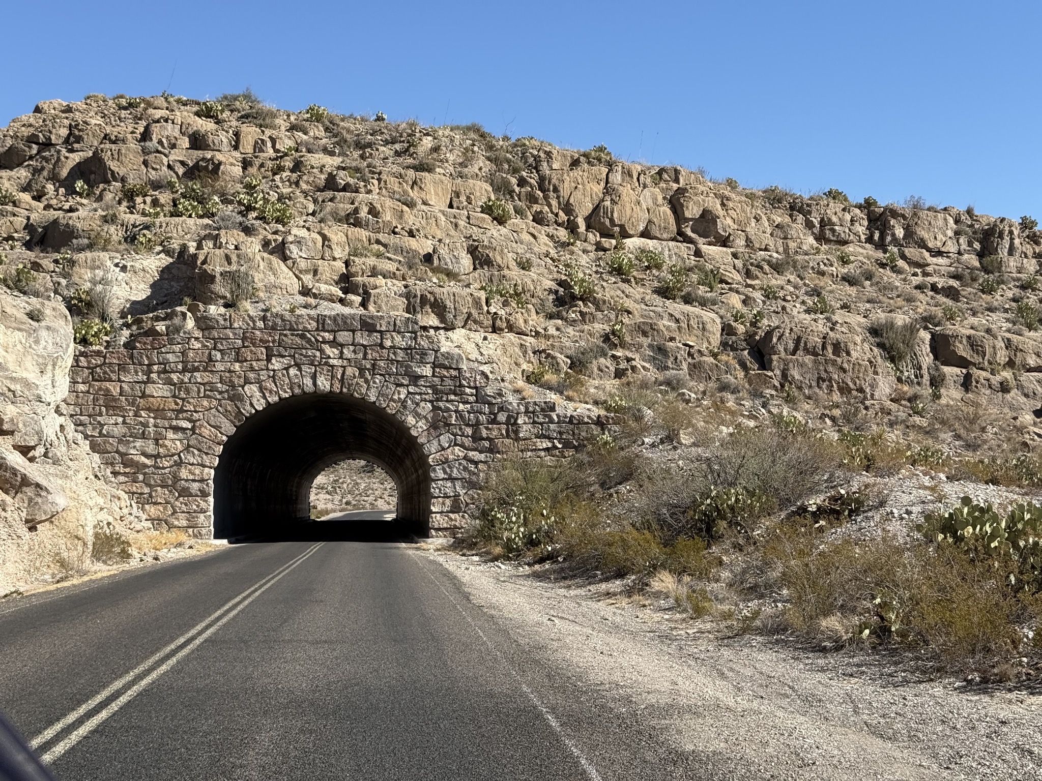 Tunnel