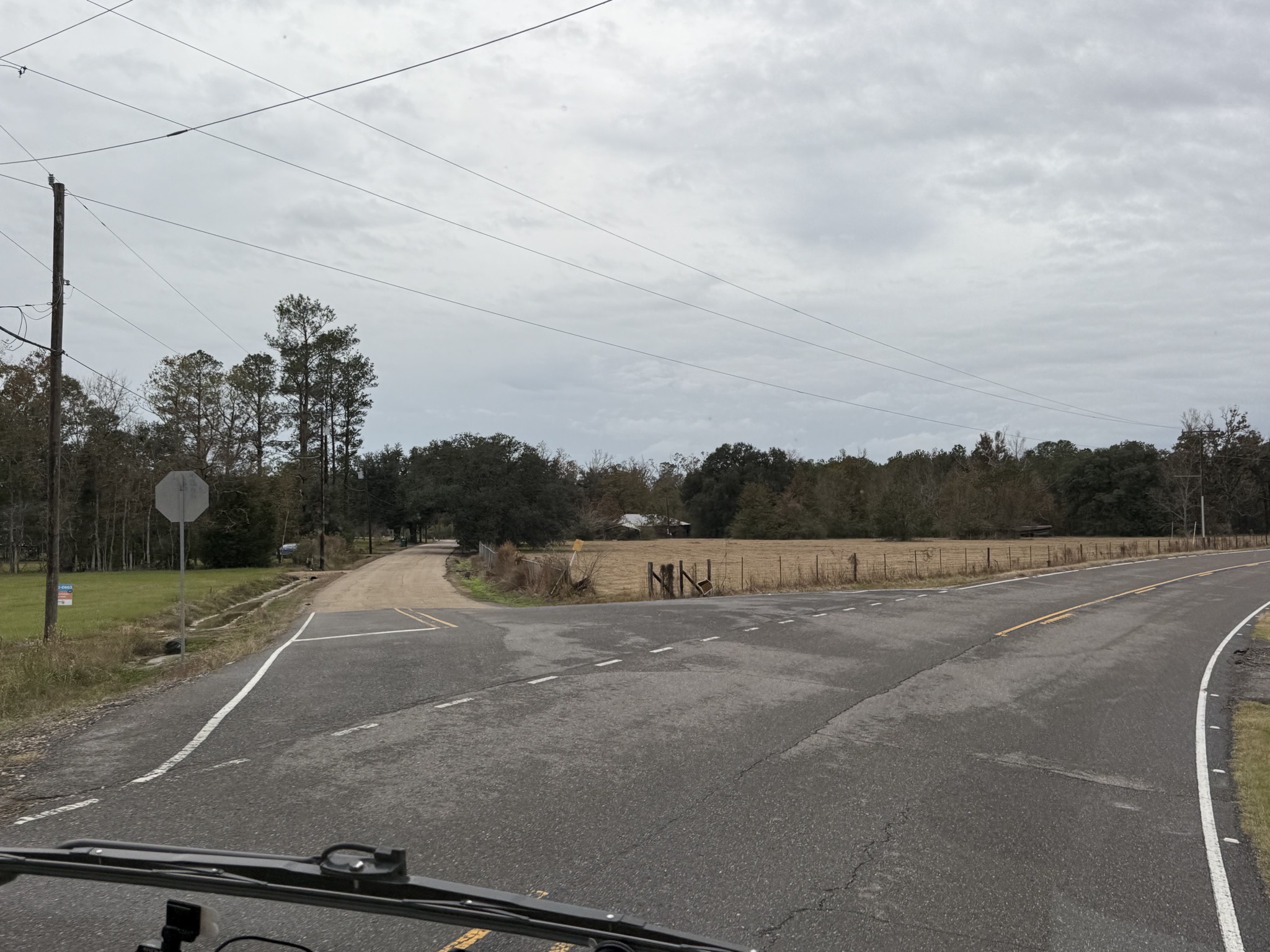Large crest on the road in the turn towards the park