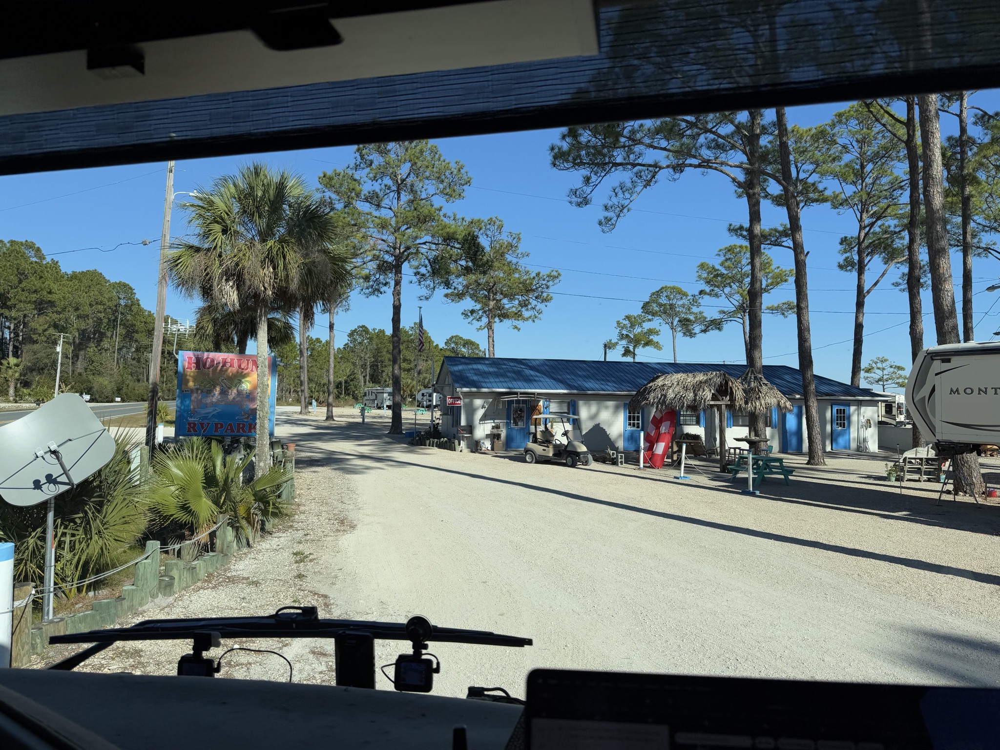 Arriving at Ho-Hum RV Park