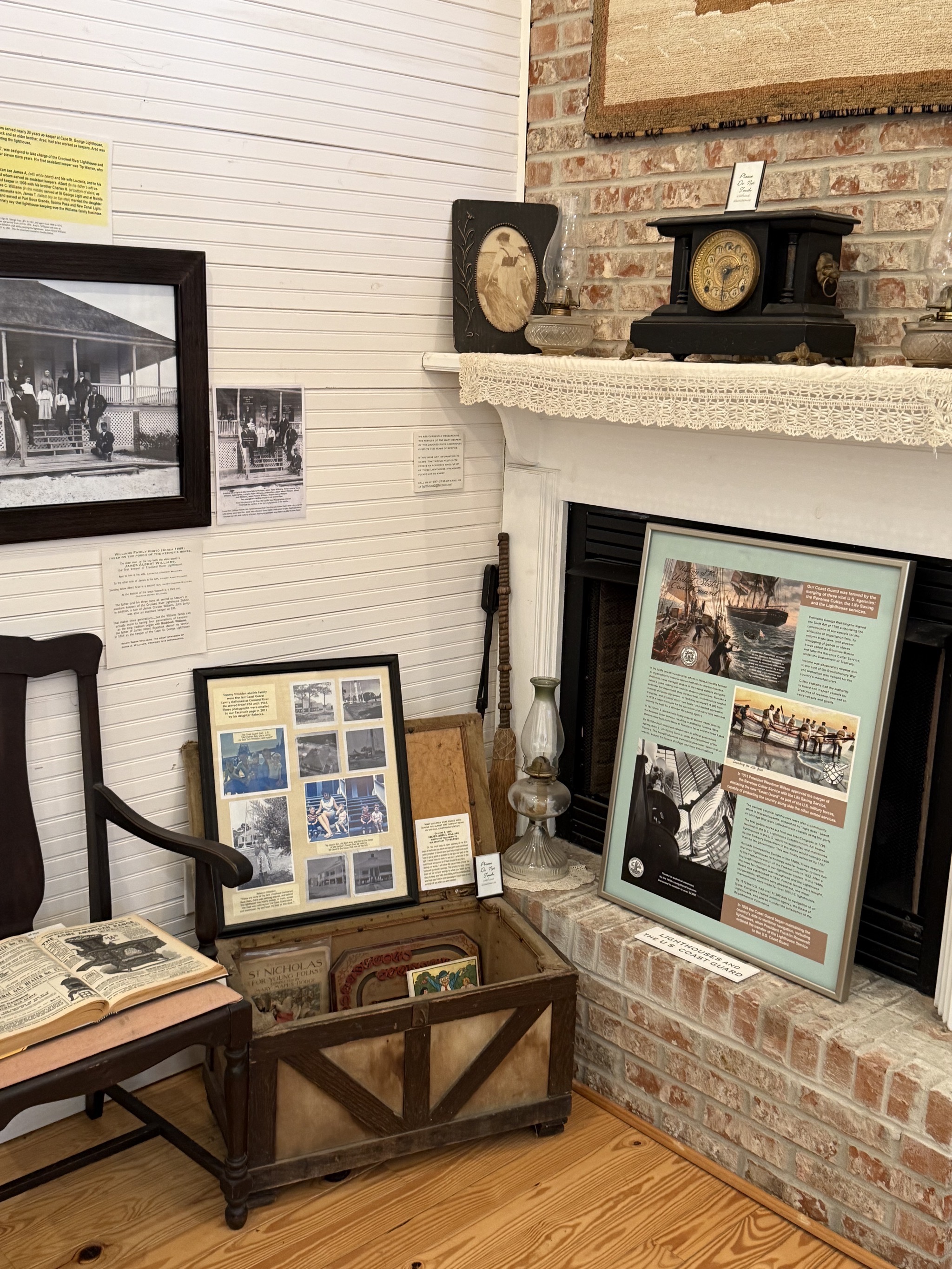 Crooked River Lighthouse museum