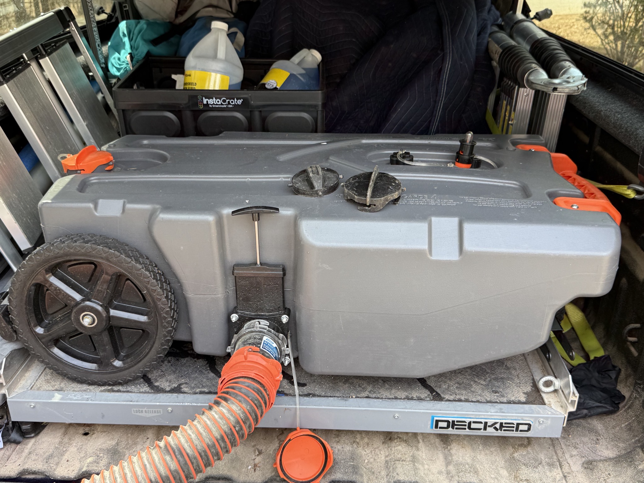Tote in the back of the truck while dumping