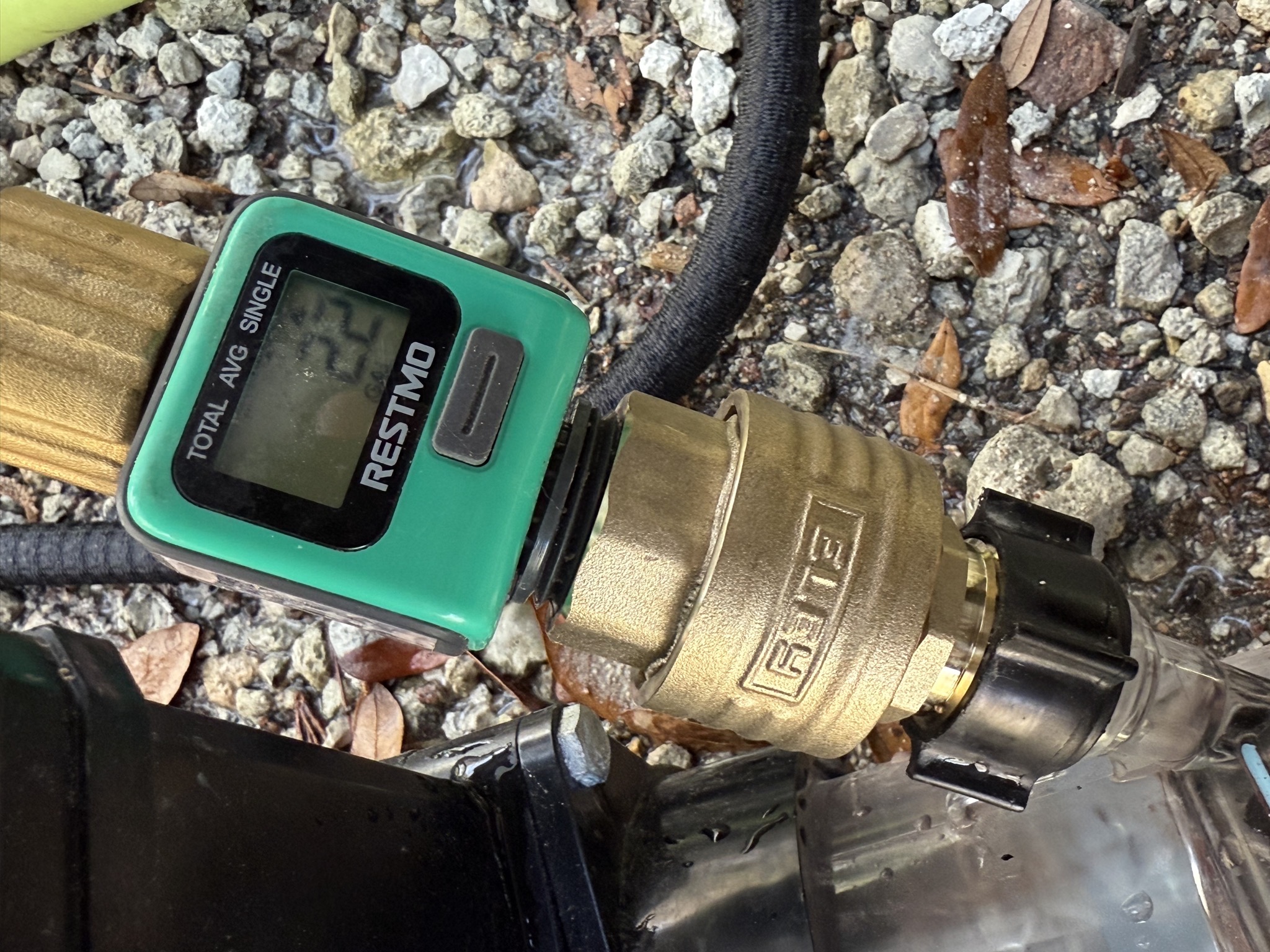 Water flow meter