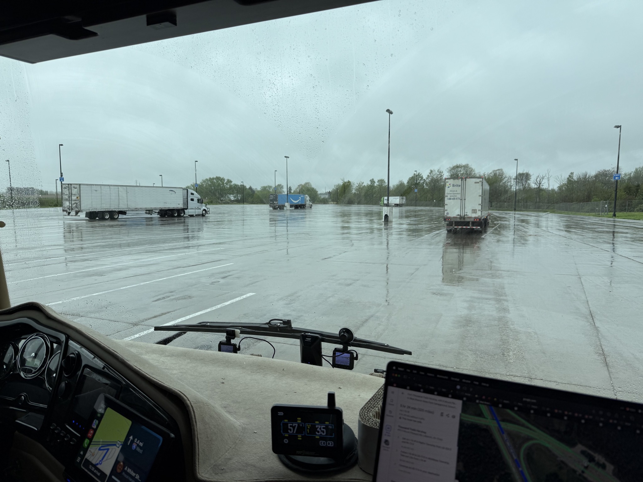 Service plaza