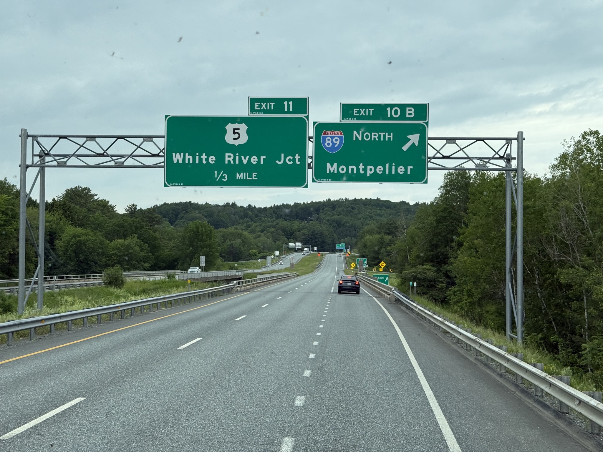 Exit to I-89 North