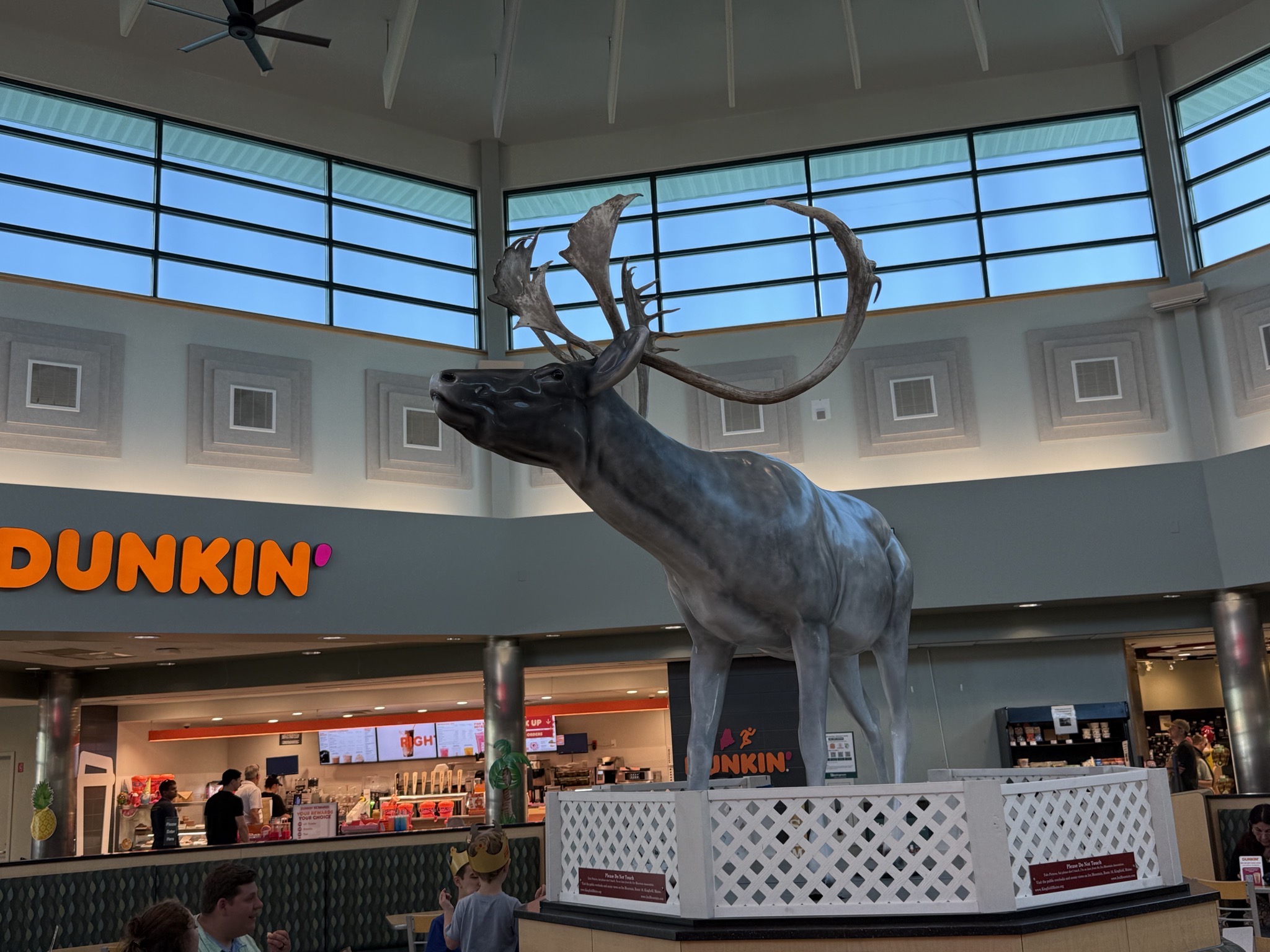 Service plaza