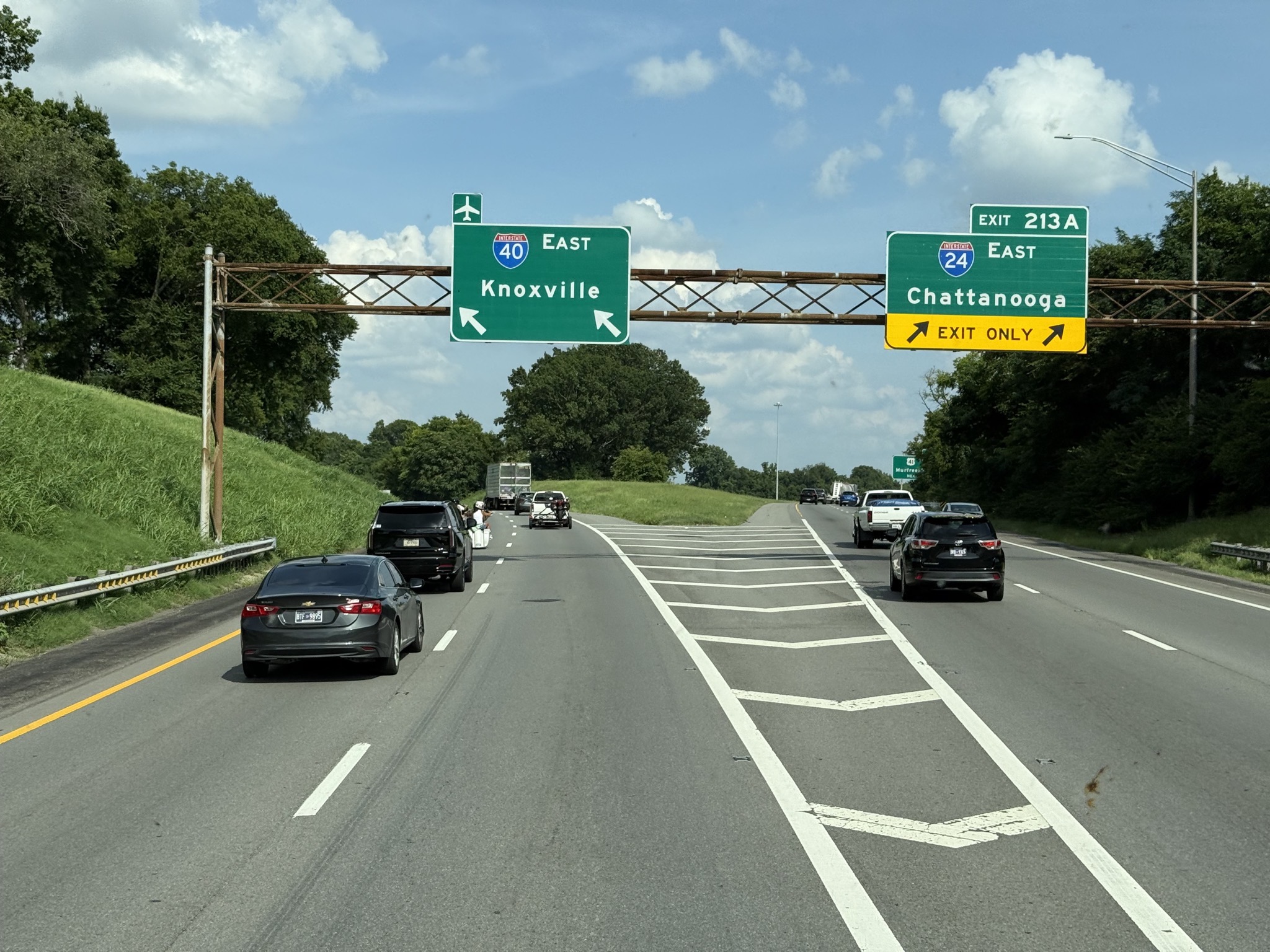 Exit to I-40 East