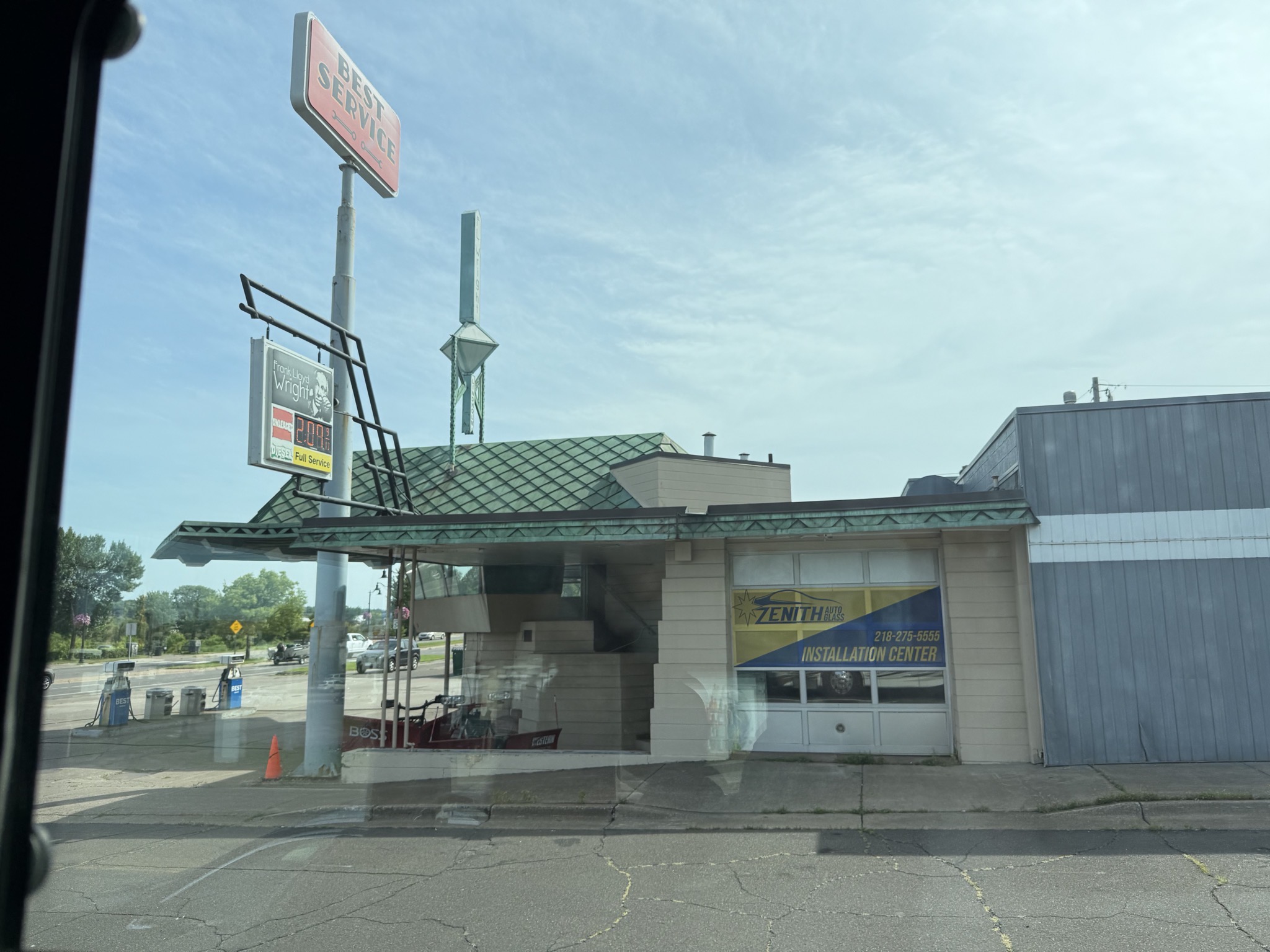 Gas station designed by Frank Lloyd Wright