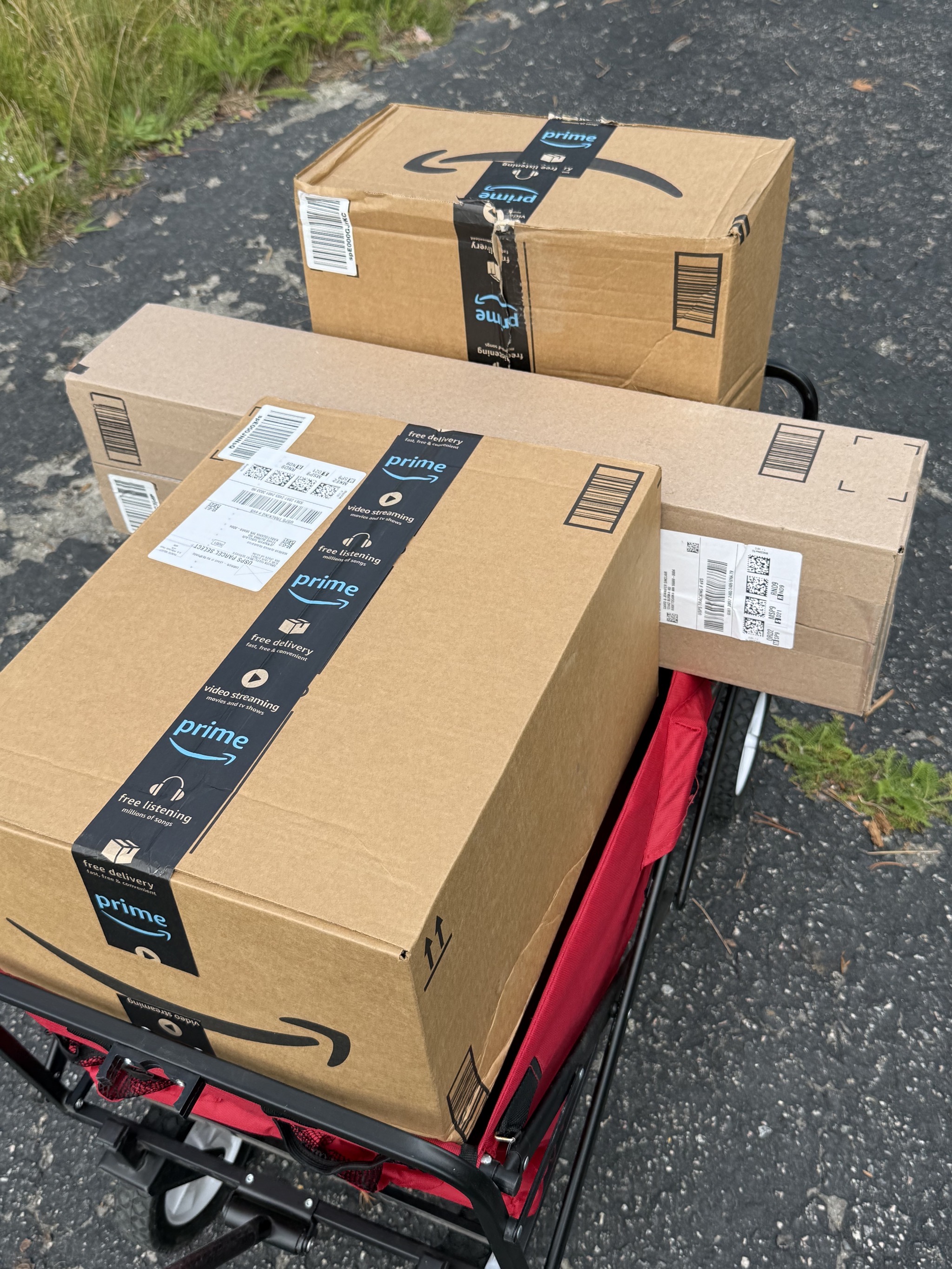Packages in a wagon