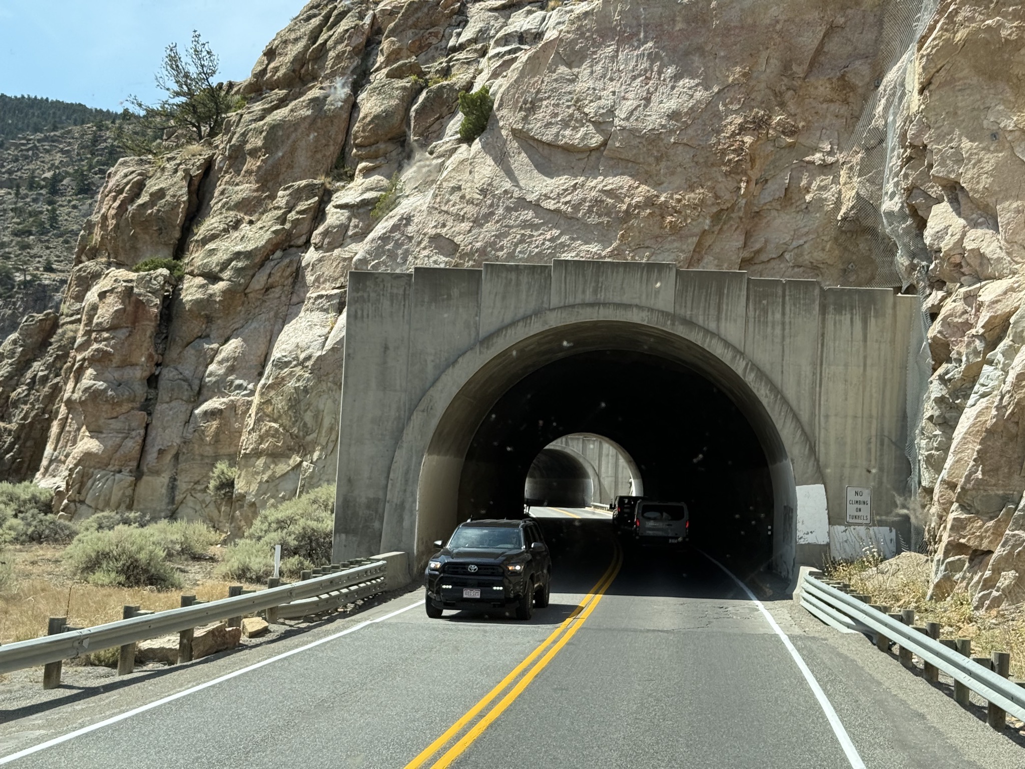 Buffalo Bill tunnels