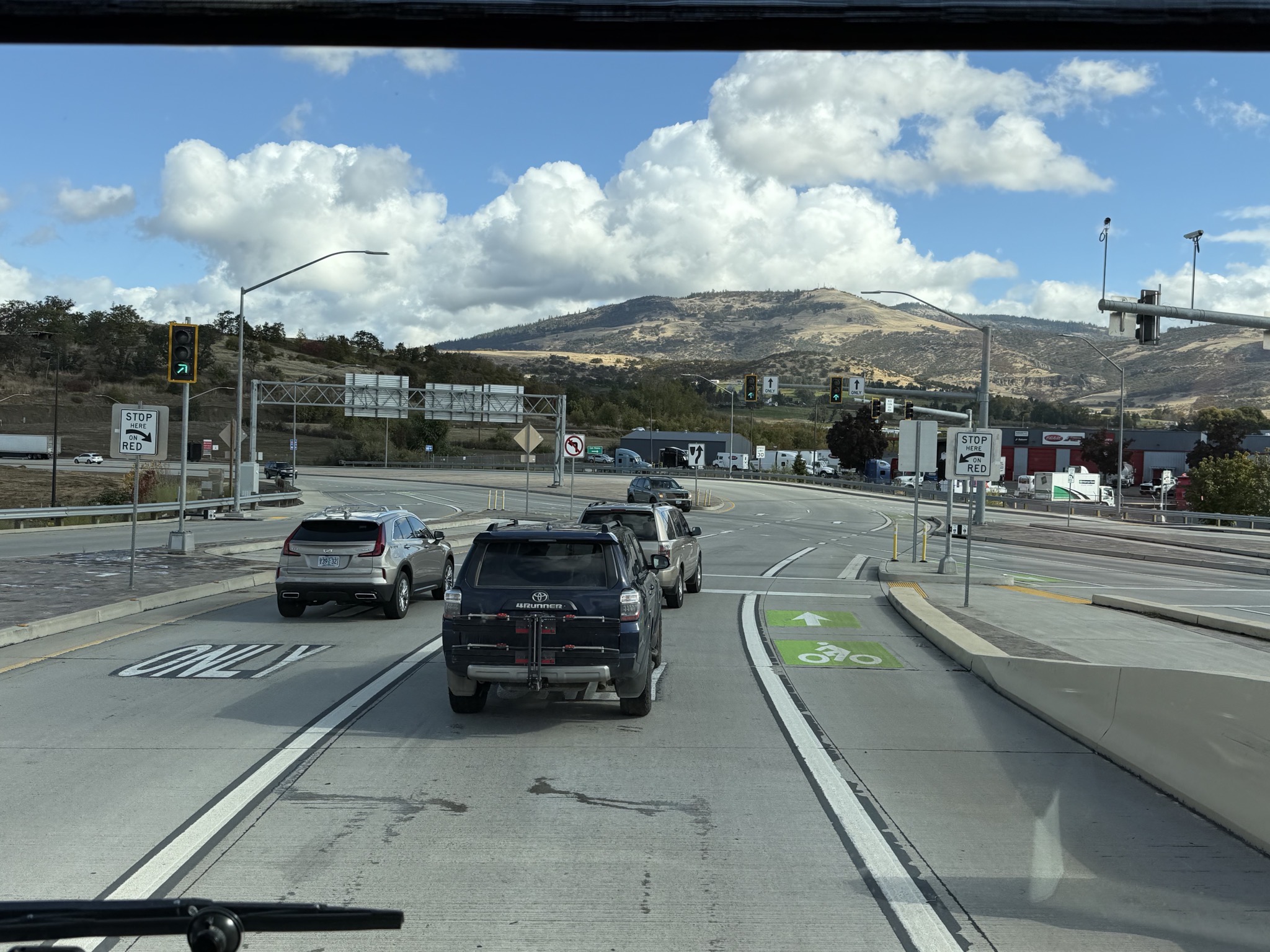 Crossover intersection