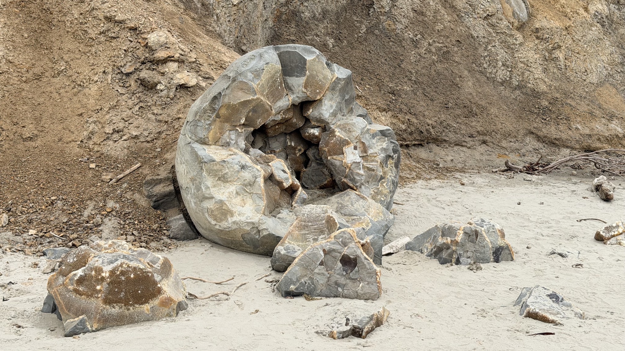 Moeraki Boulders