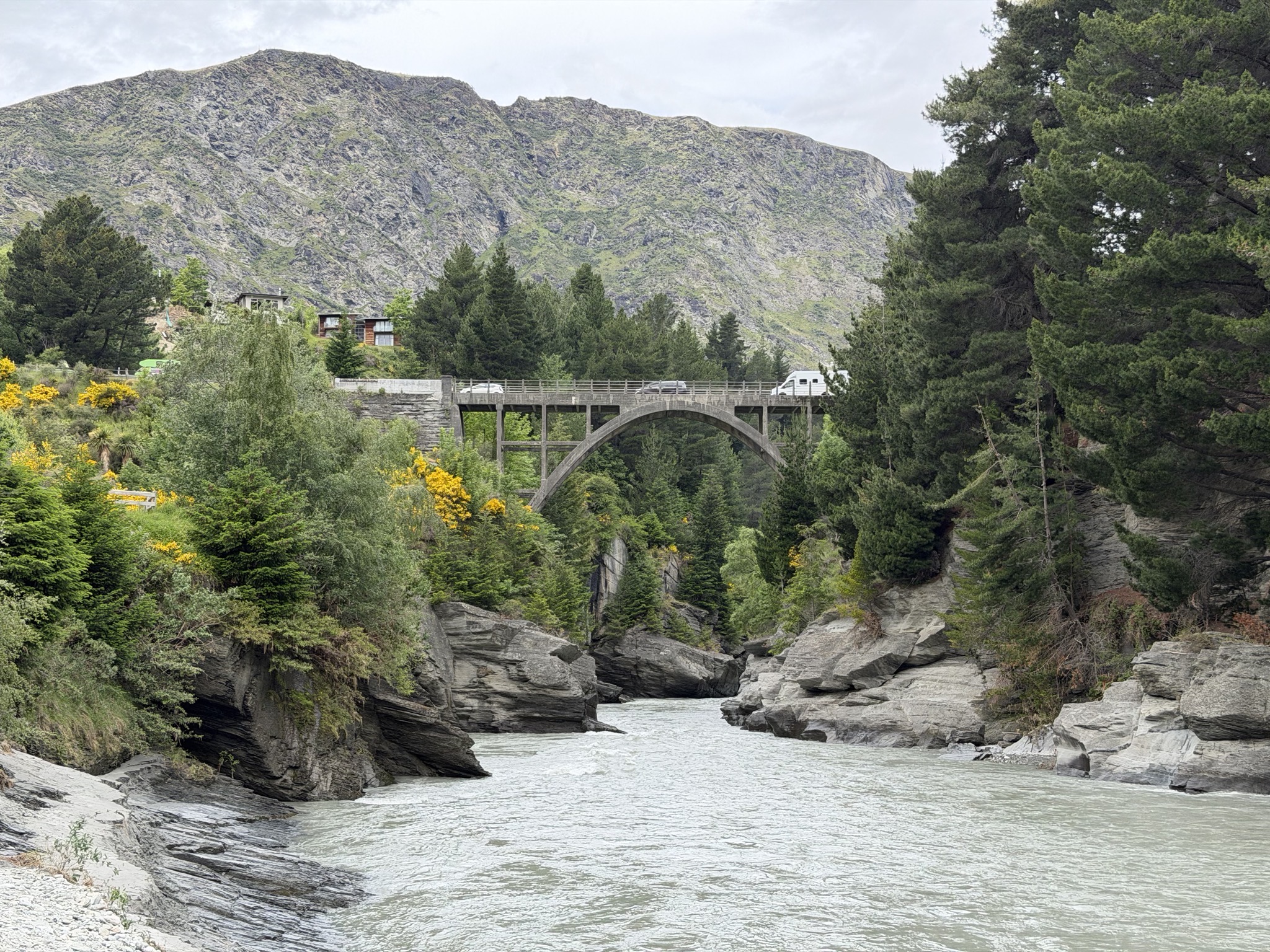 Edith Cavell Bridge