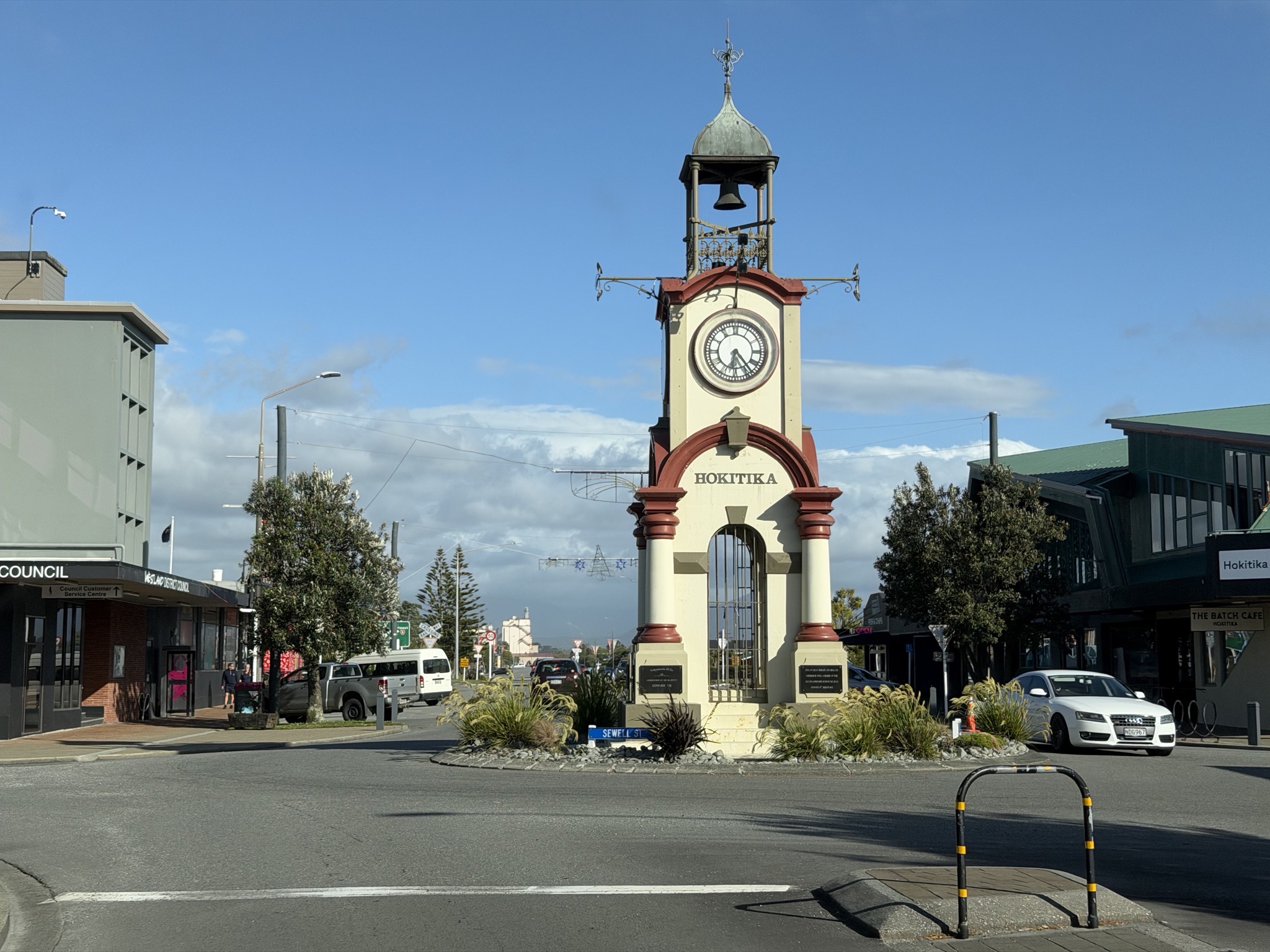 Hokitika downtown