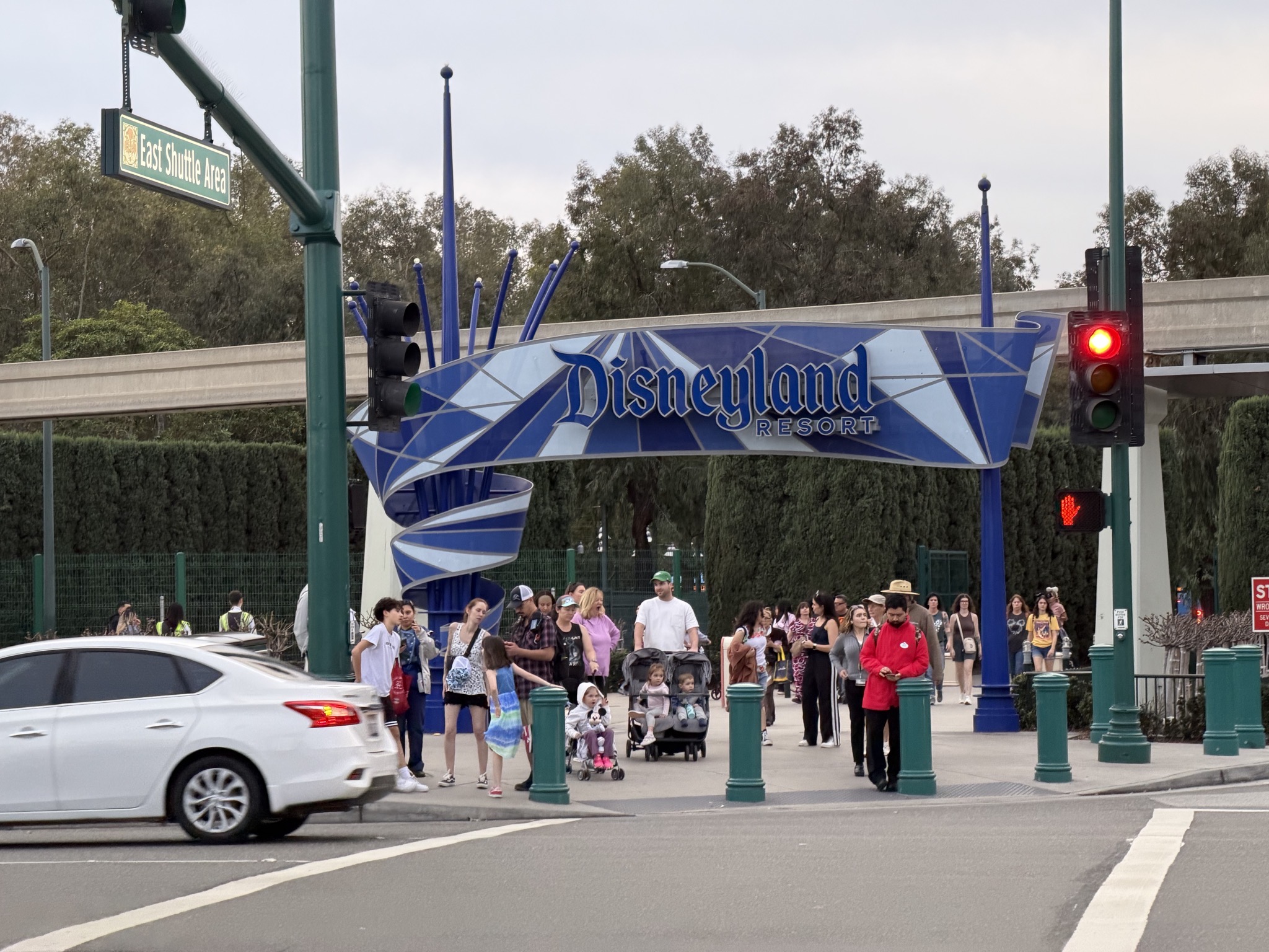 Disneyland walk-in entrance