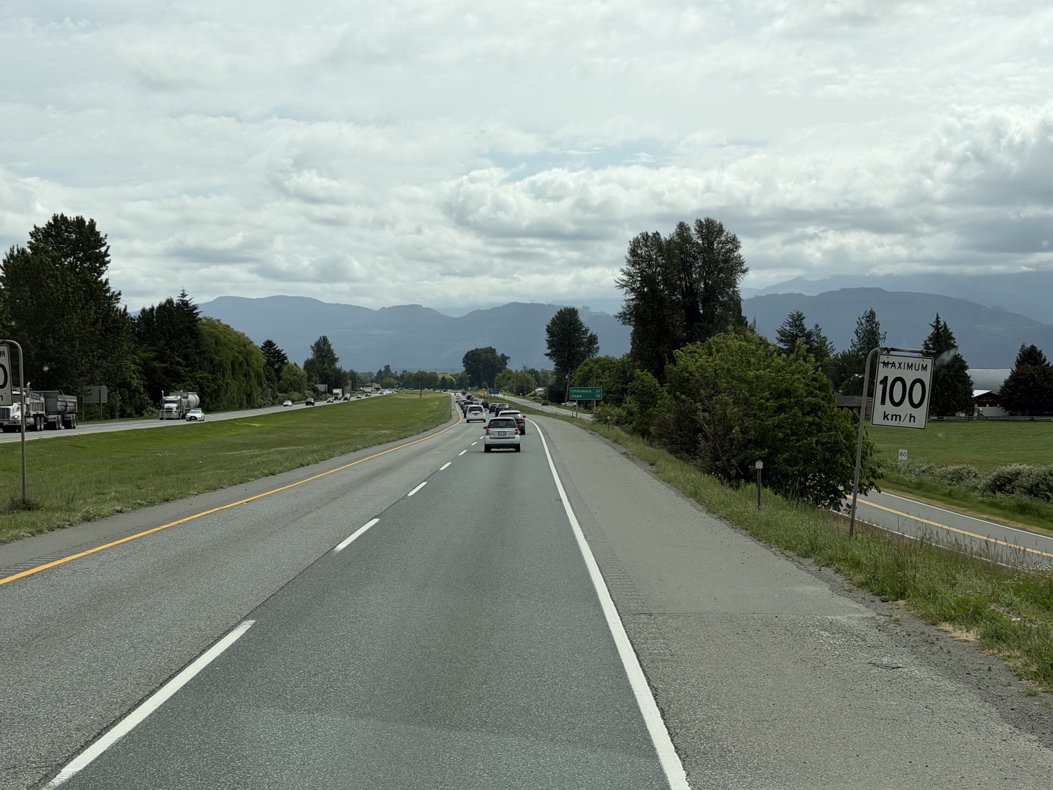 Maximum 100 km/h