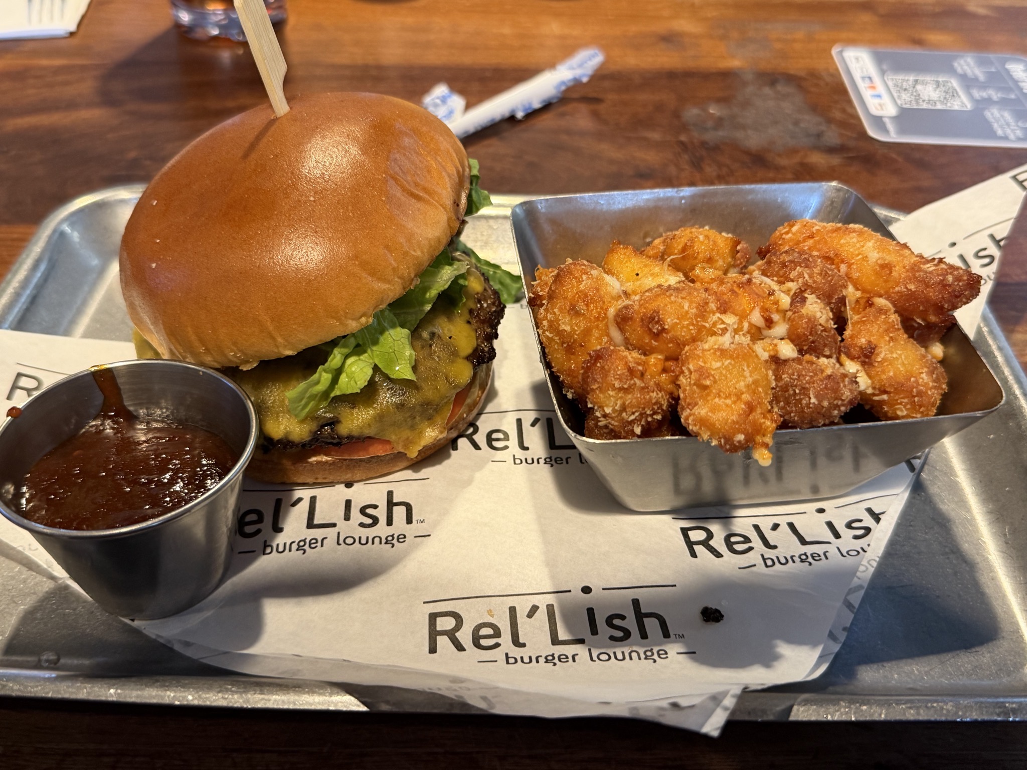 Rel'Lish Burger Lounge