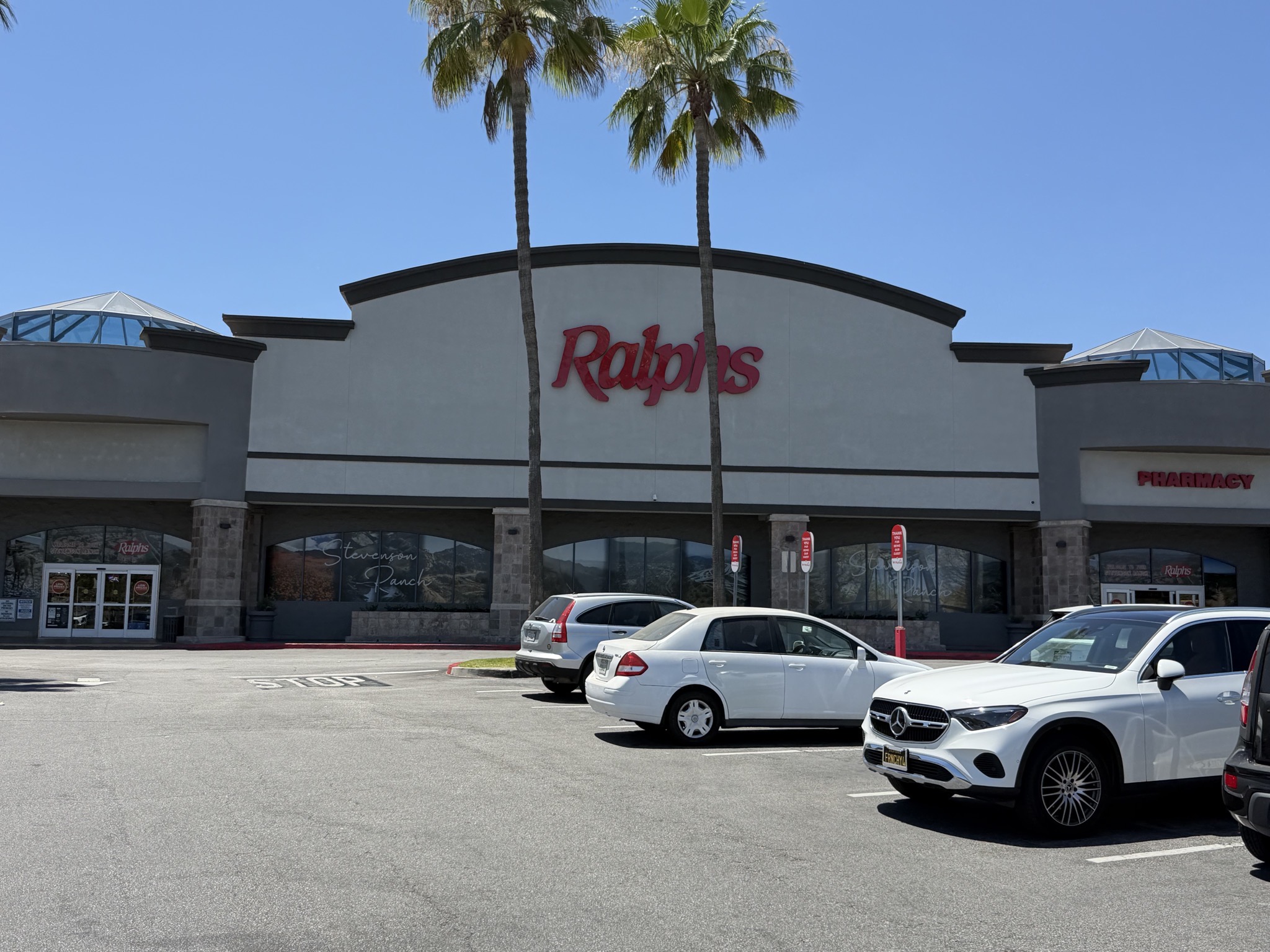 Ralphs grocery stop