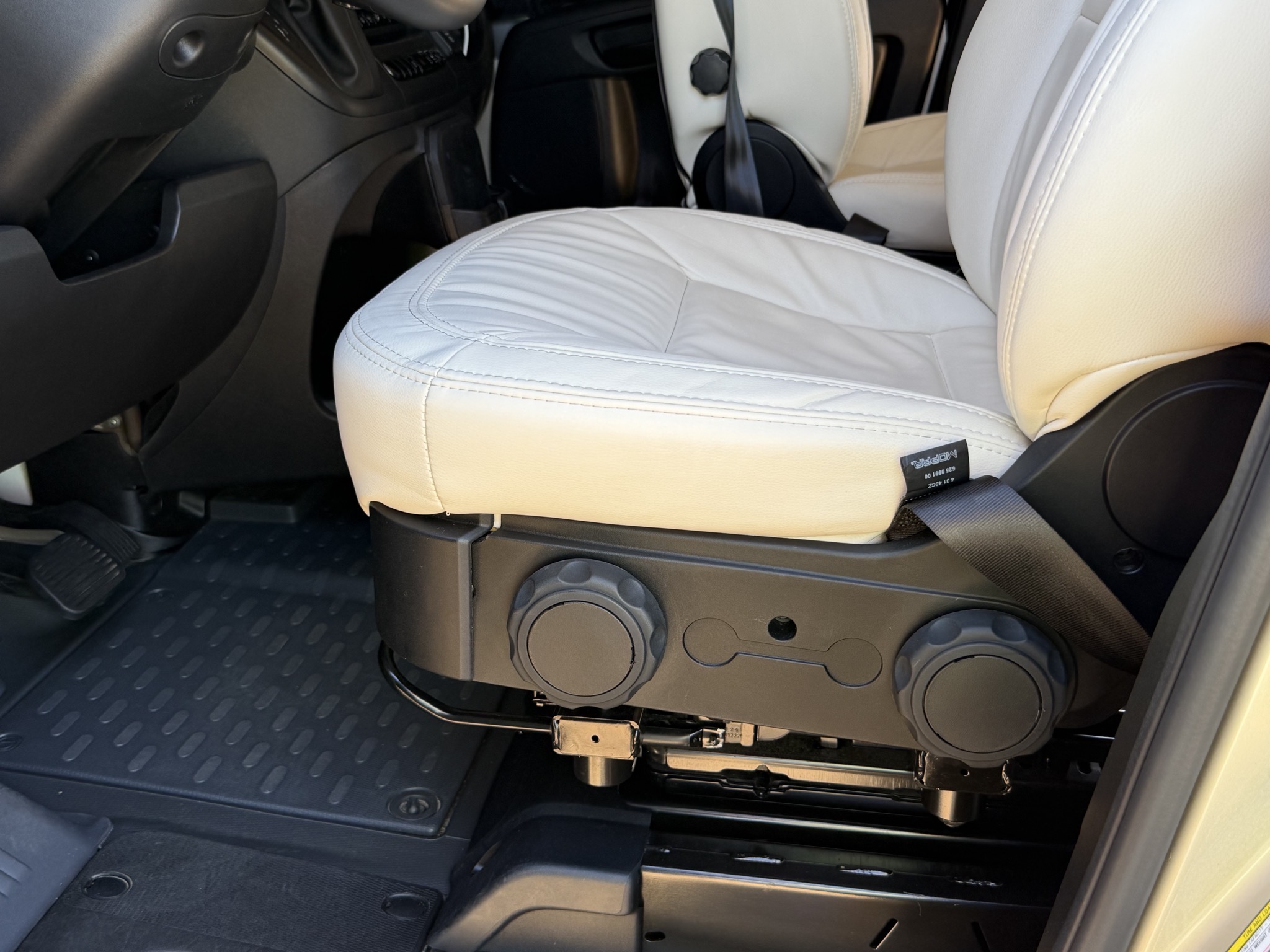 Driver chair with manual adjustments
