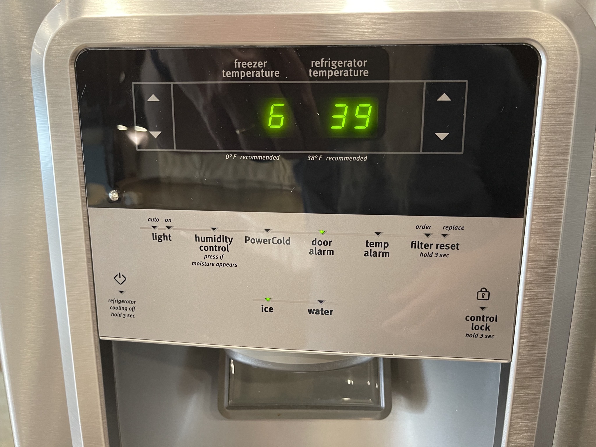 Fridge controls