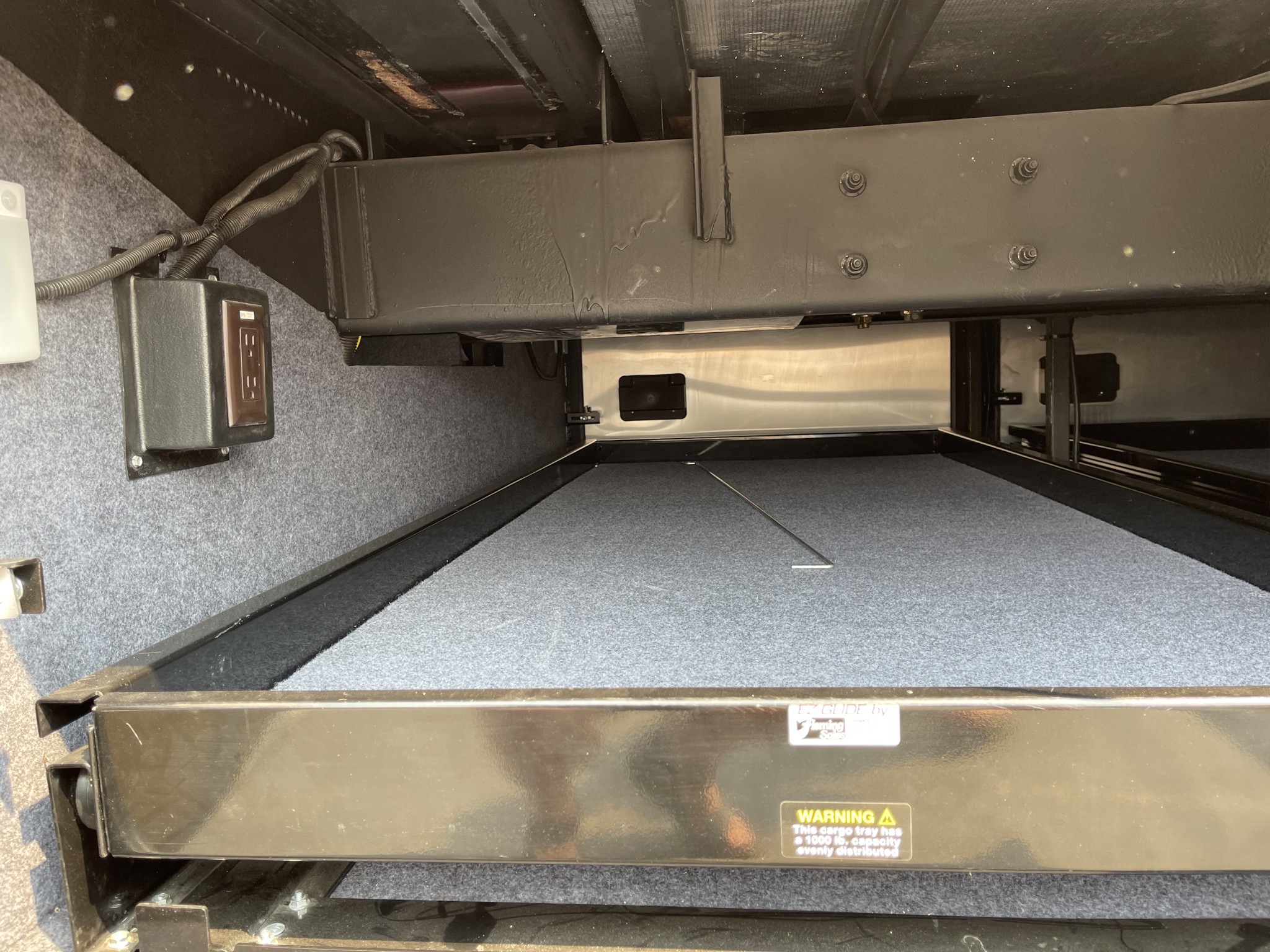 Second slide-out tray