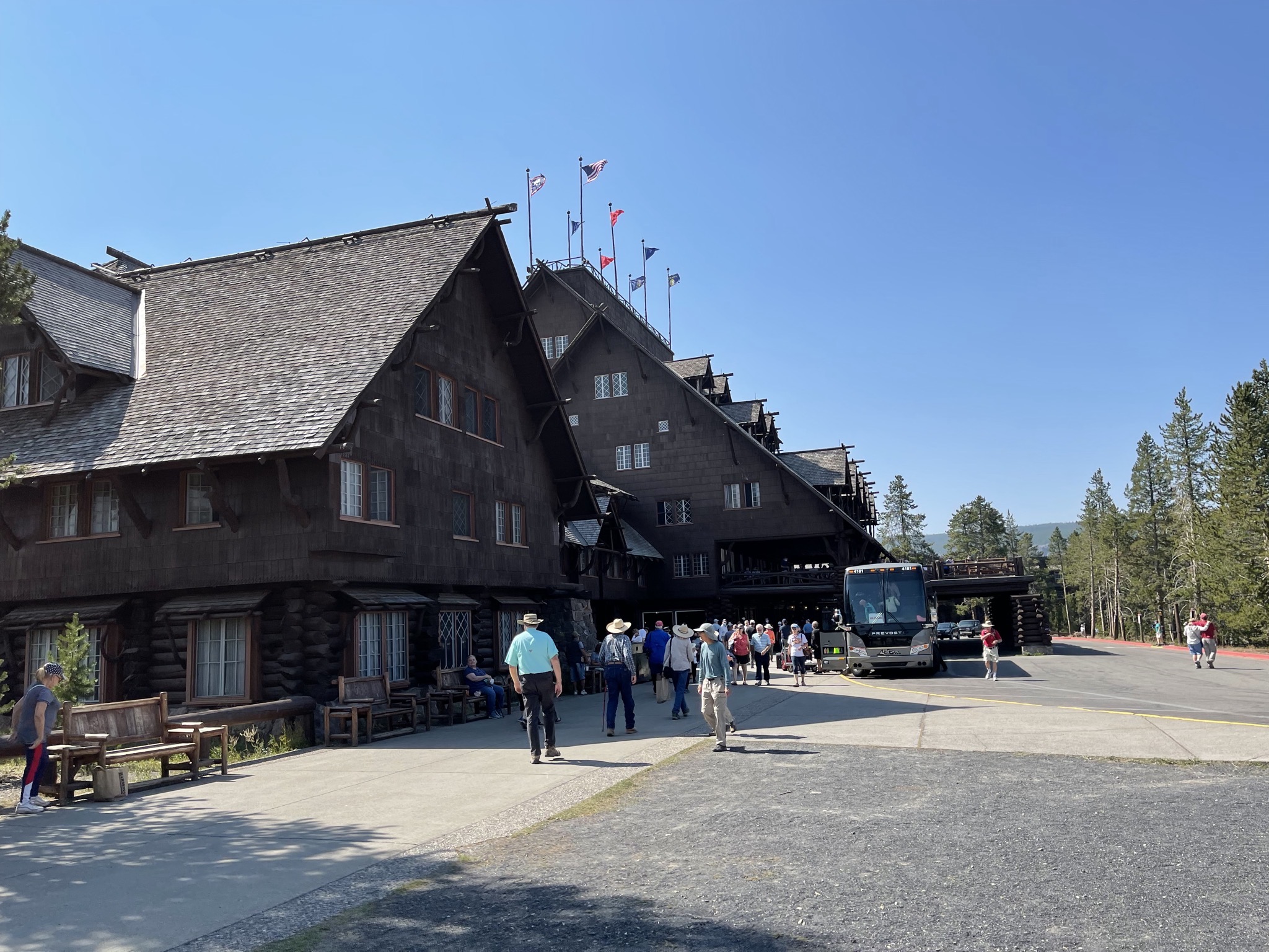 Old Faithful lodge