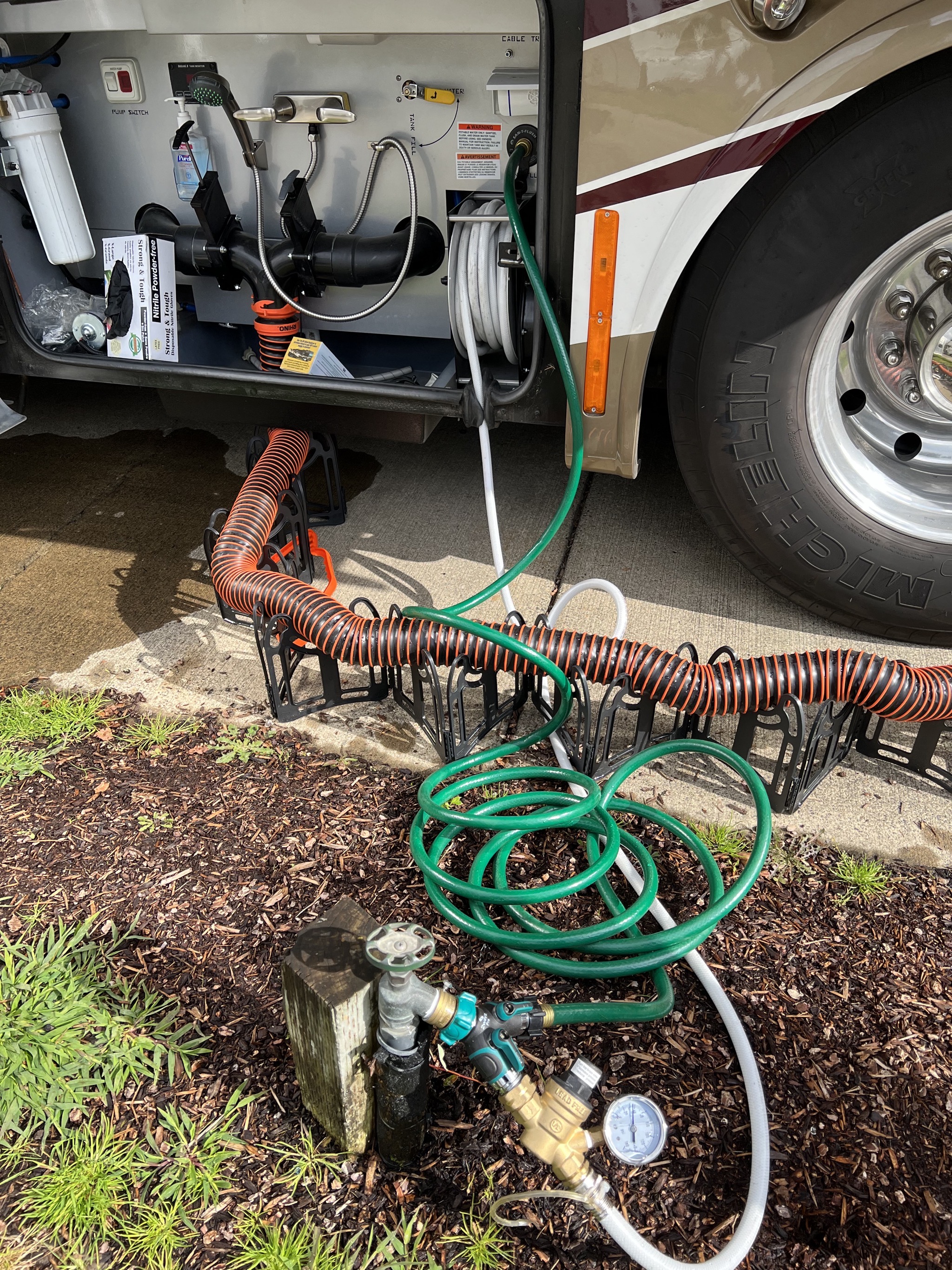 Hose for black tank flush