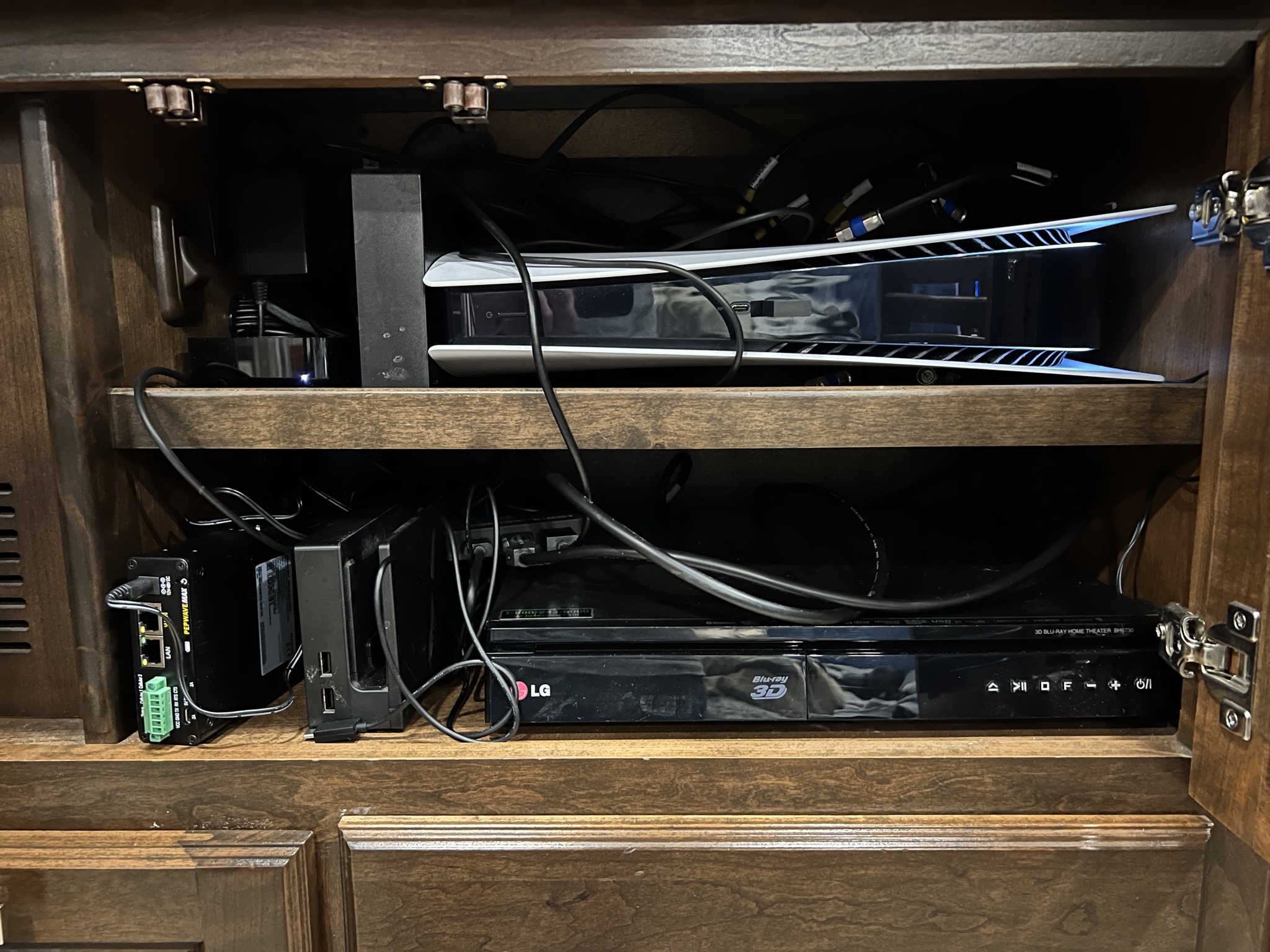 Media cupboard