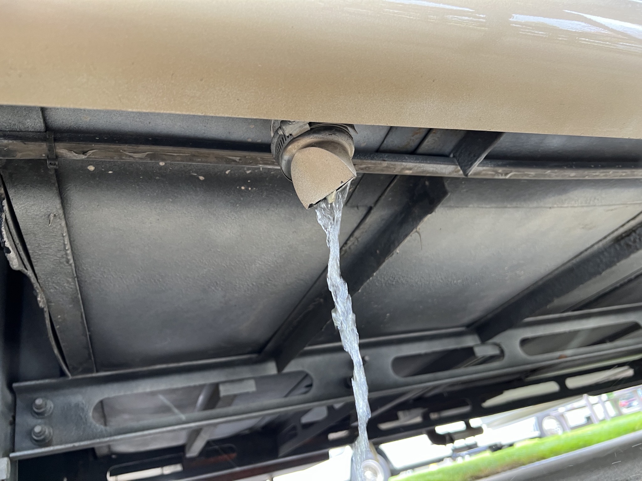 Water tank overflow