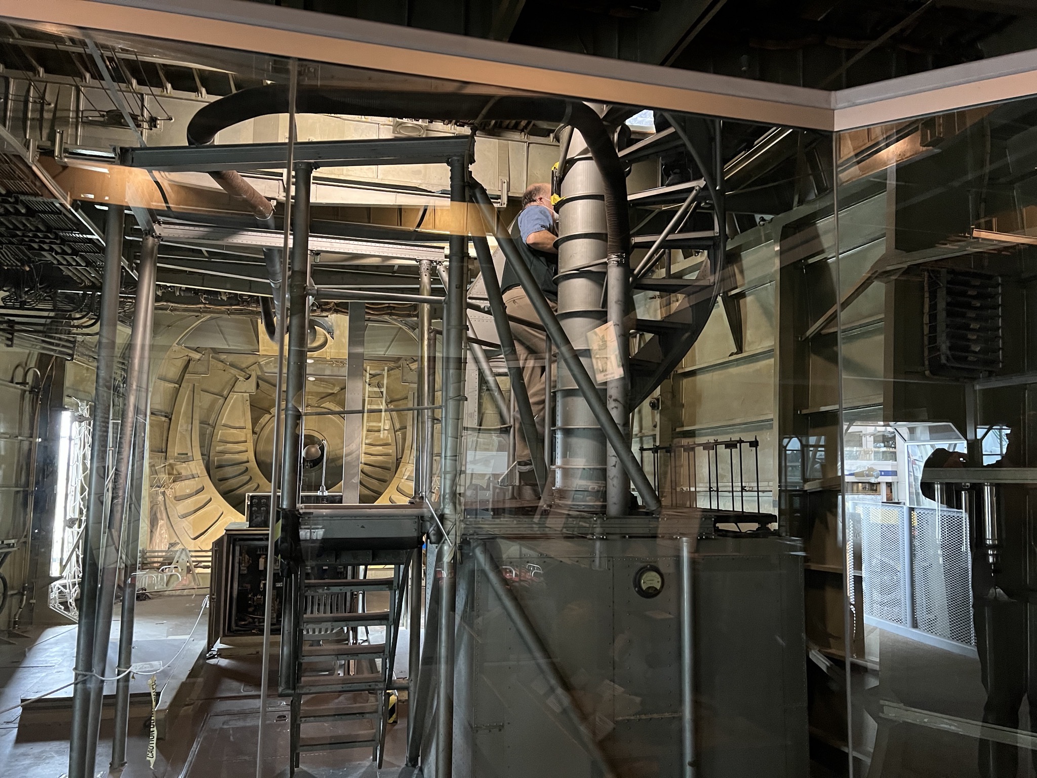 Spruce Goose insides