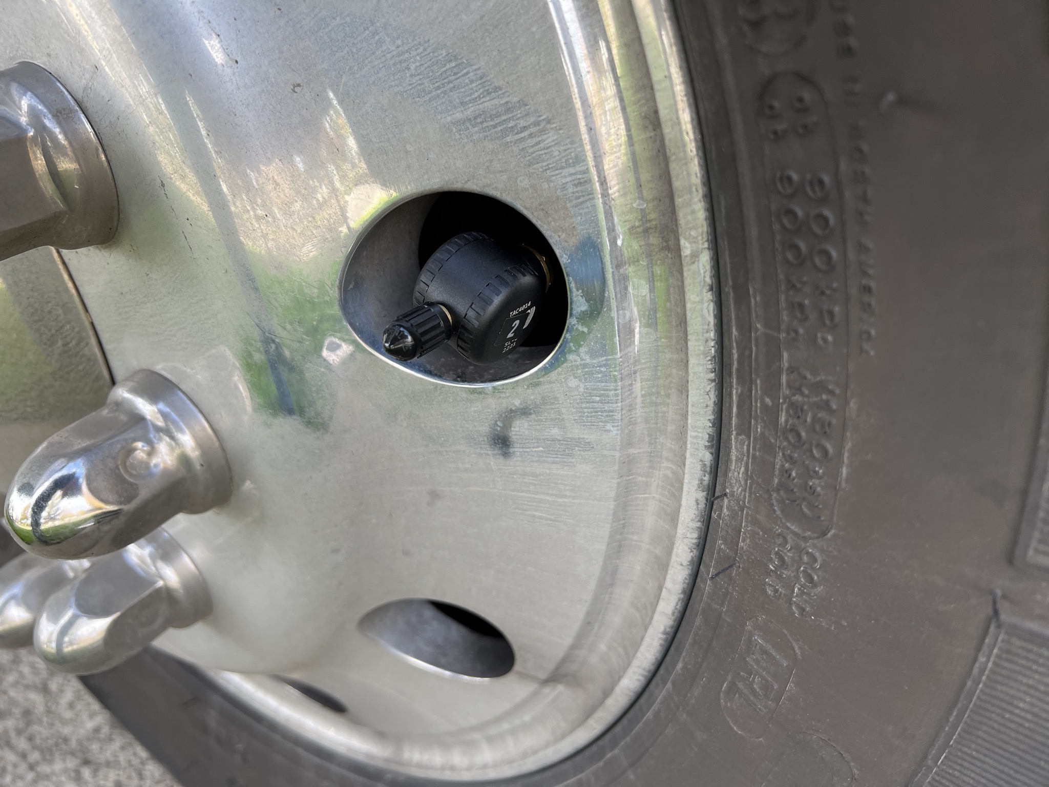 Tire pressure sensor