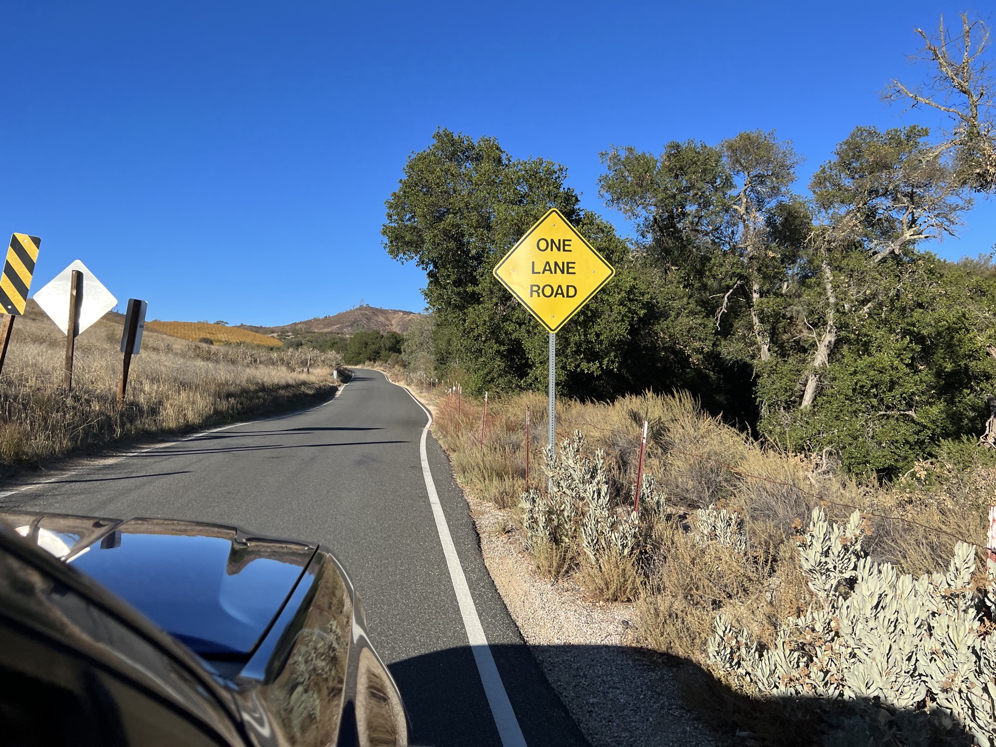 One lane road