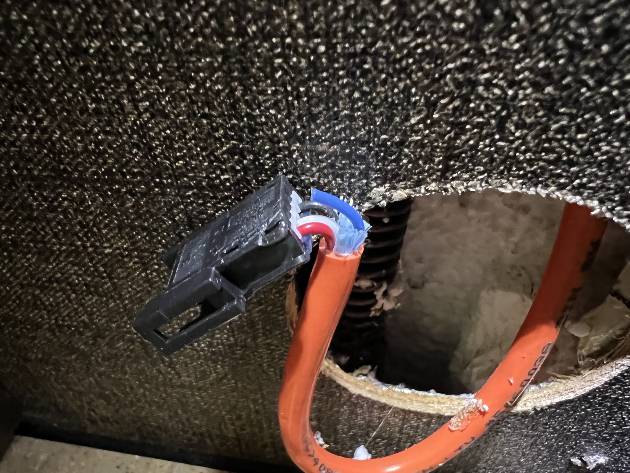 Spyder connector
