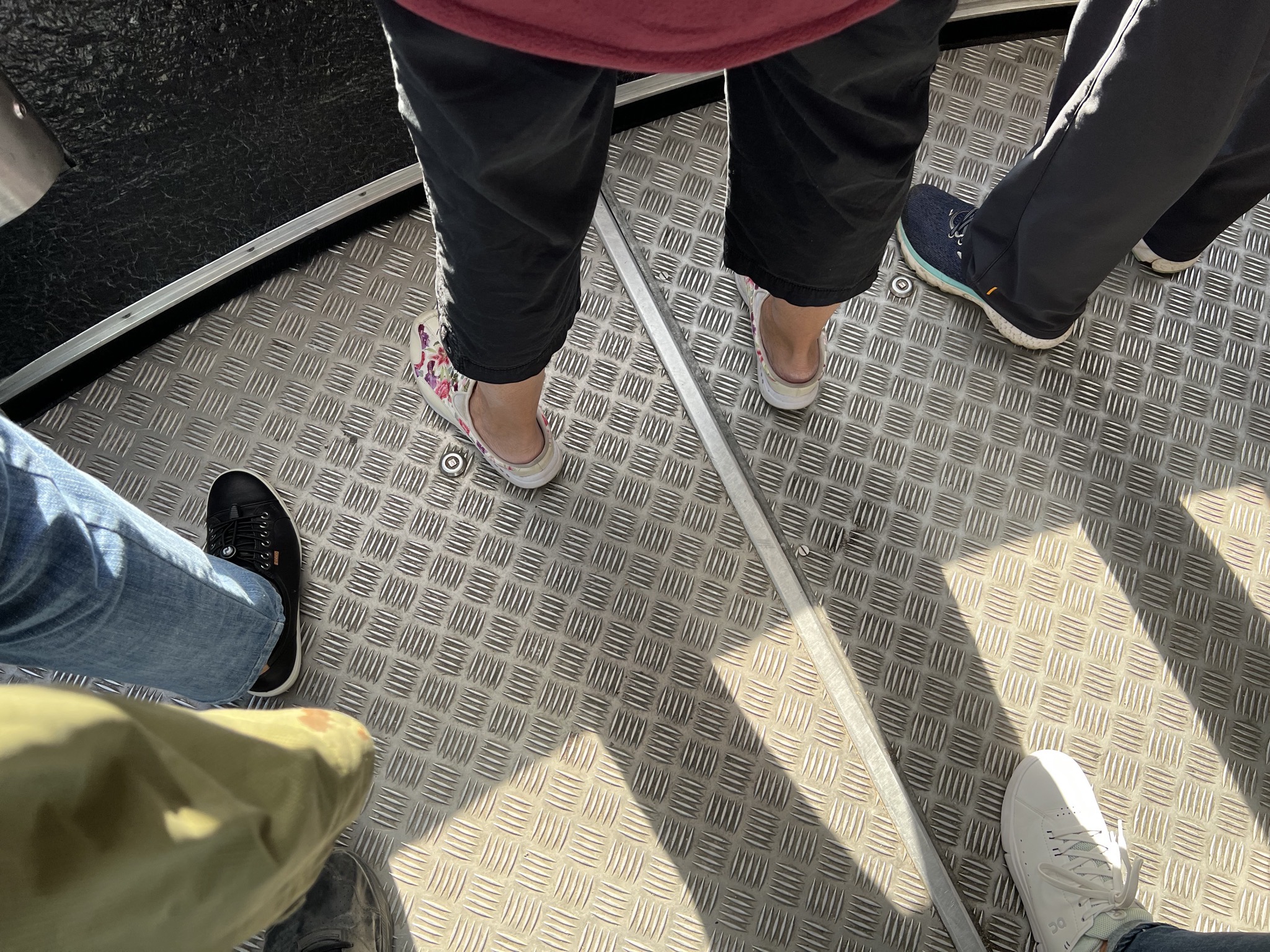 Rotating floor