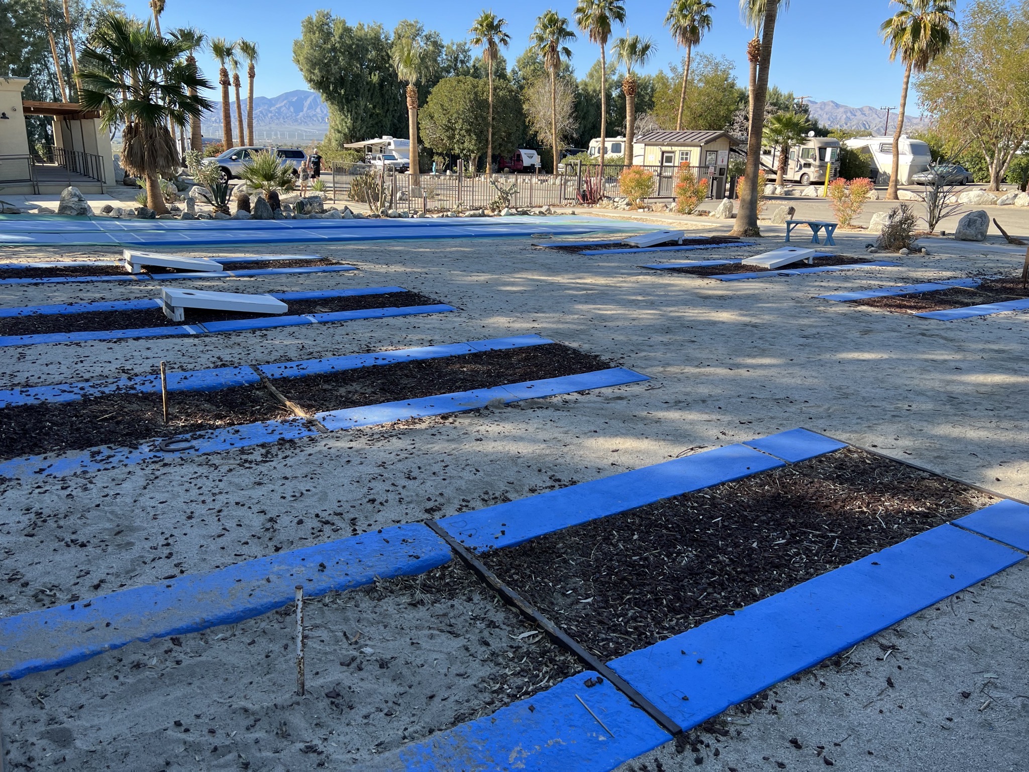 Horseshoes, cornhole, etc games