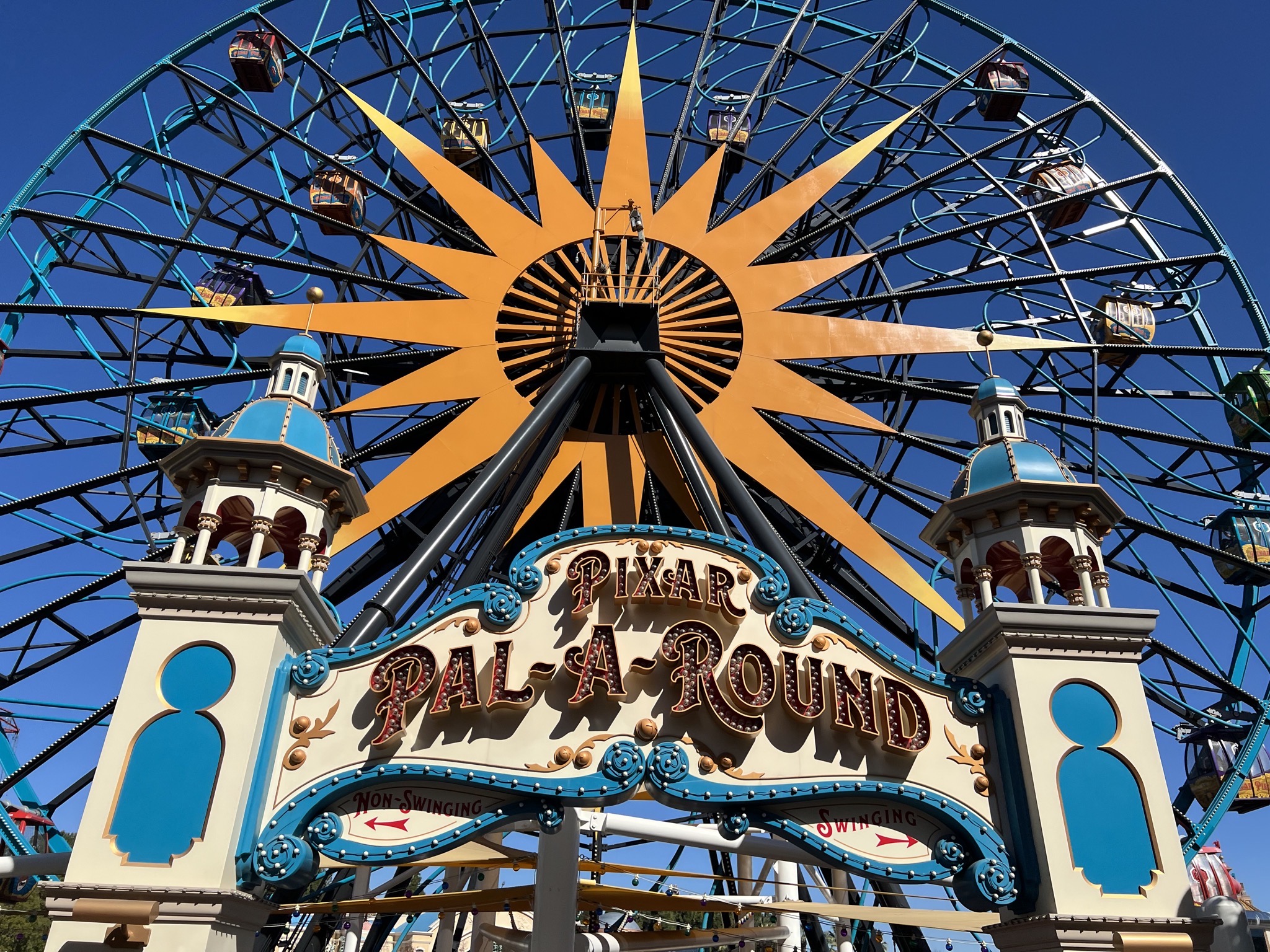 Pixar Pal-a-Round