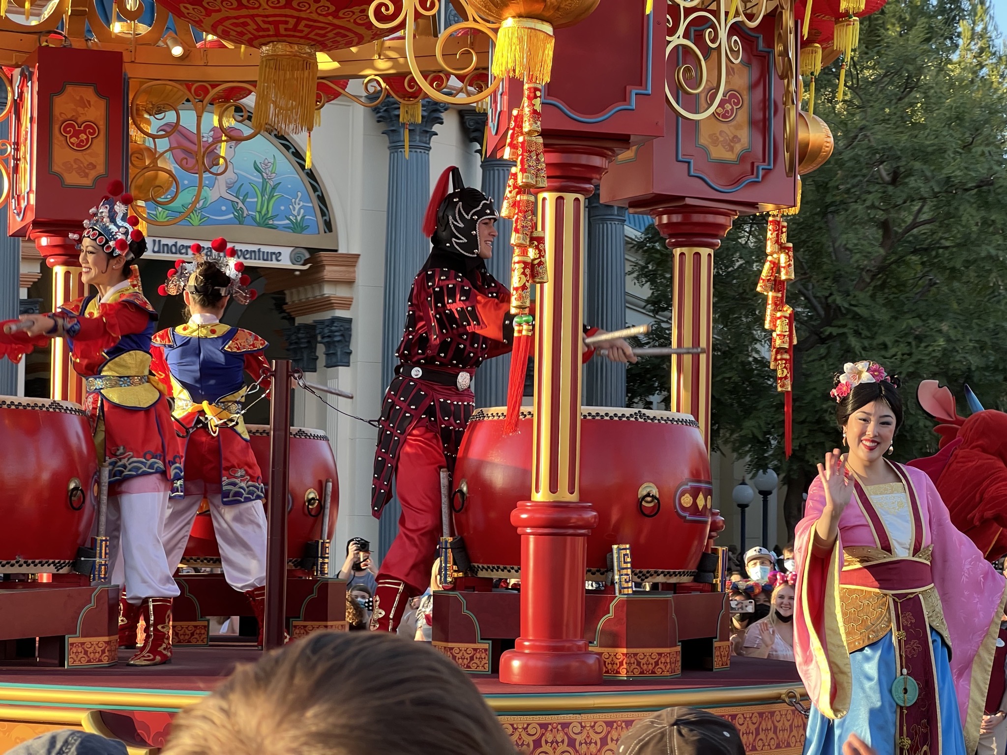 Lunar new year parade