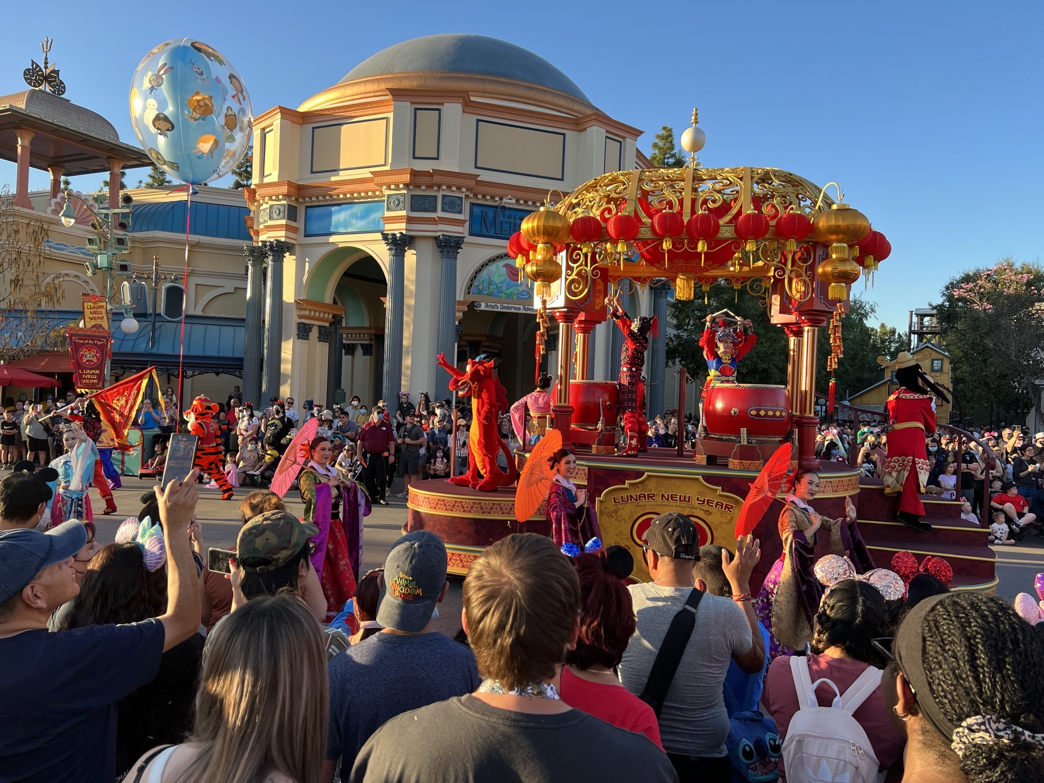 Lunar new year parade