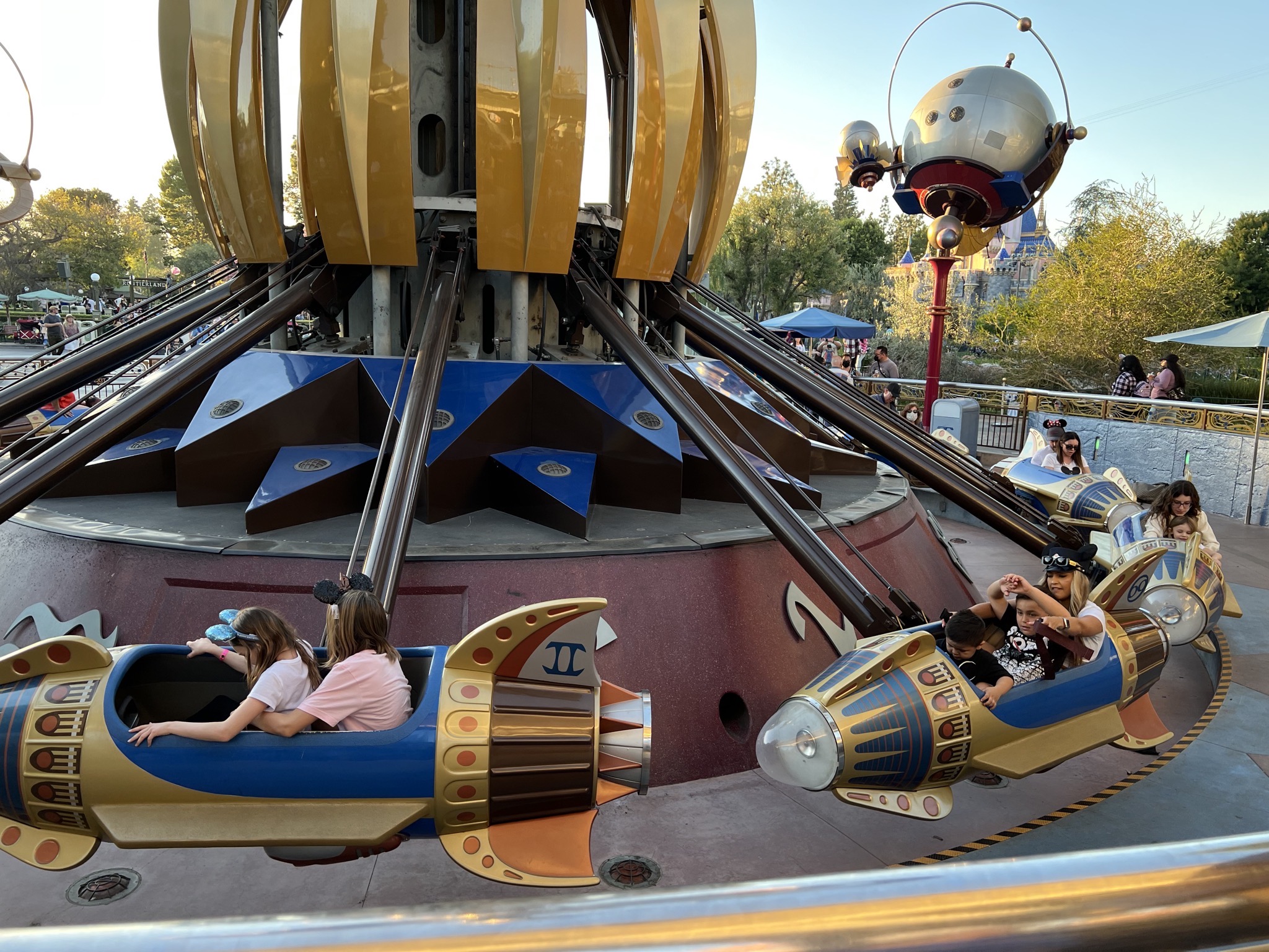 Astro Orbitor ride